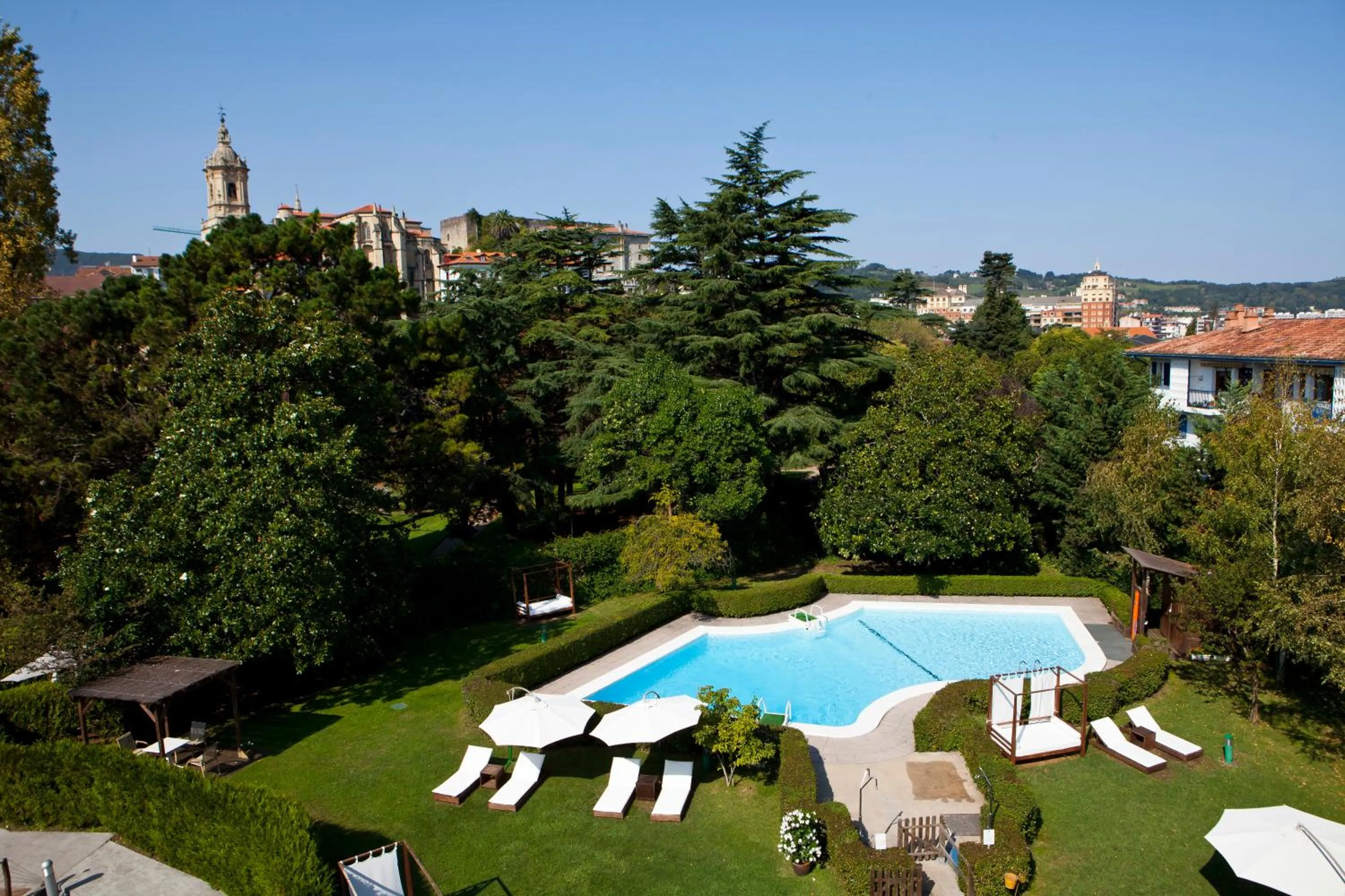Garden in Hotel Rio Bidasoa