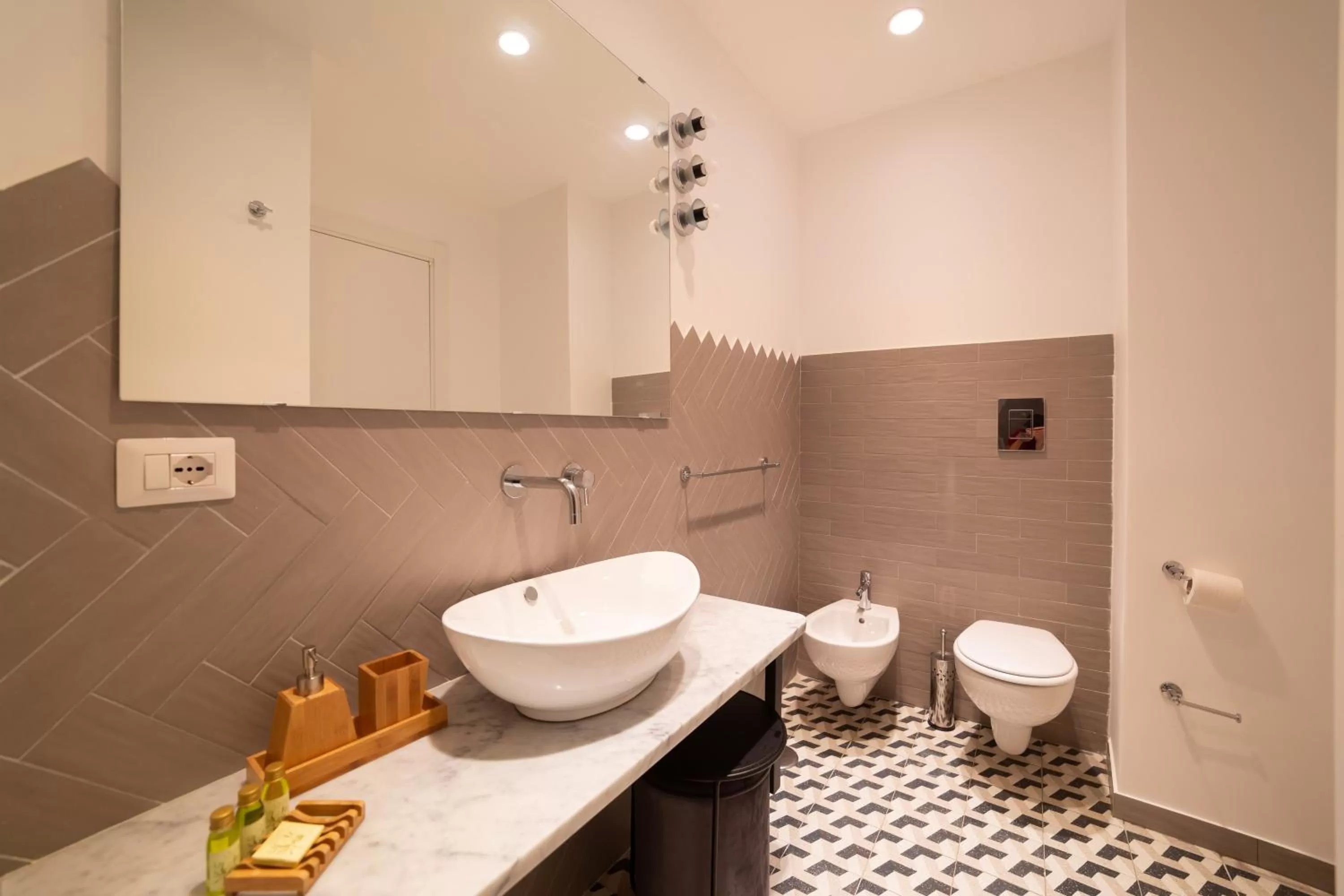 Bathroom in The Duomo House by House In Naples