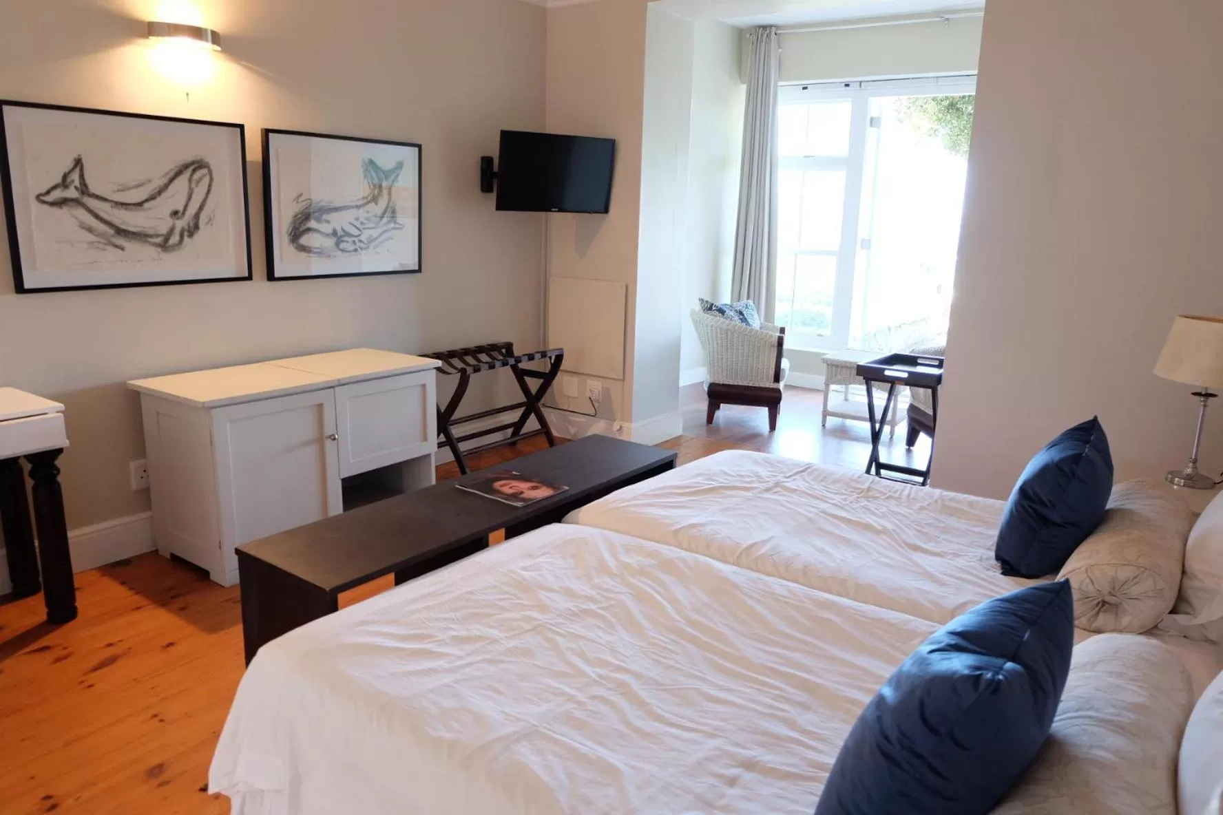 Bedroom, Bed in 11 WESTCLIFF RENTALS