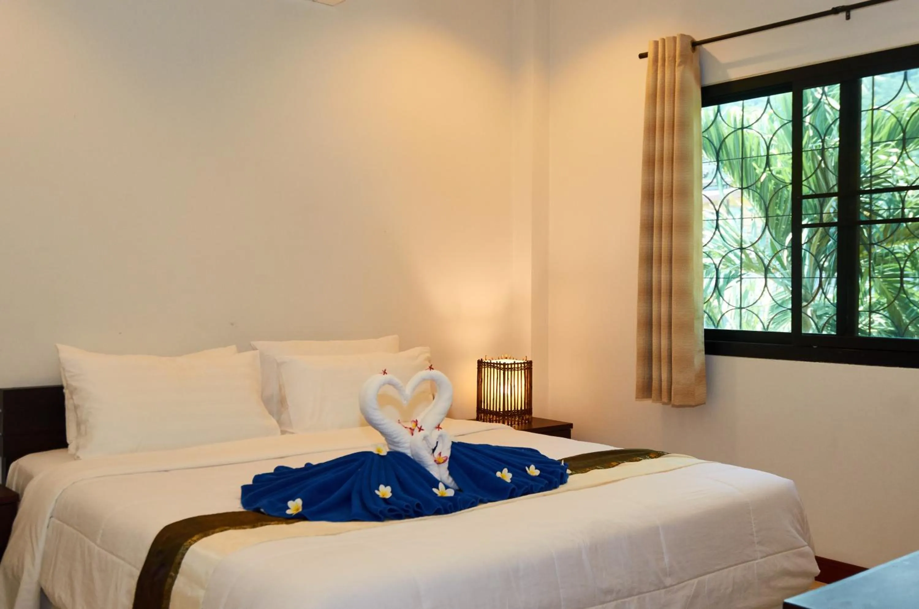 Bedroom, Bed in Phuket Riviera Villas Hotel