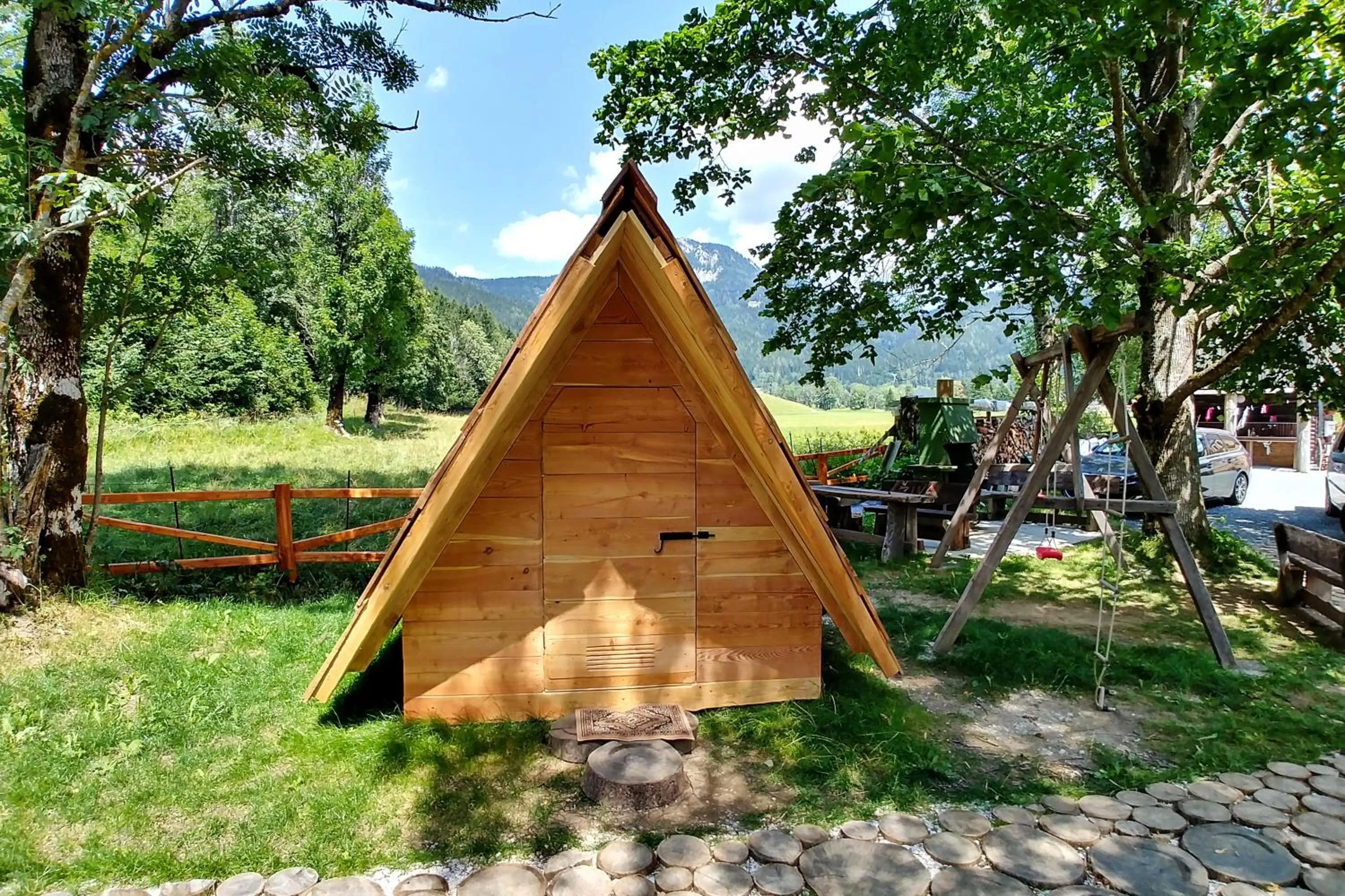 Cvet gora - Camping, Glamping and Accomodations