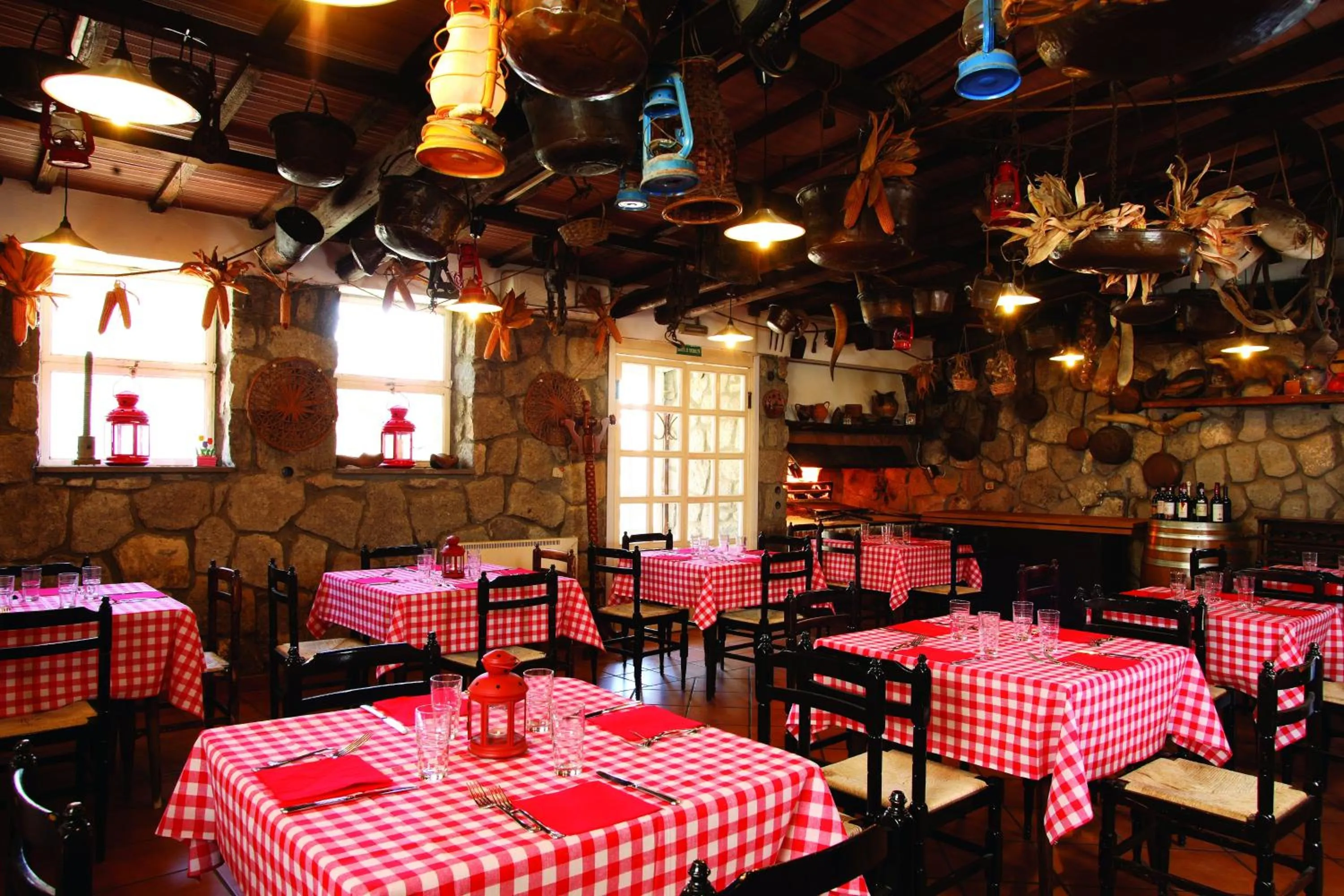 Restaurant/places to eat in Hotel Tarconte