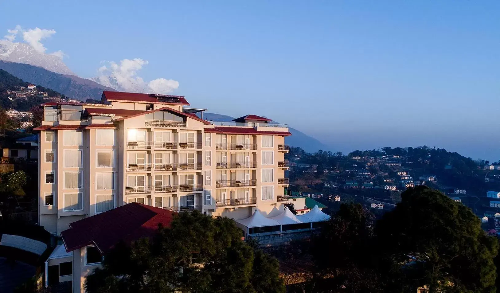 Property Building in Best Western Plus Revanta Mcleod Ganj Property Building in Best Western Plus Revanta Mcleod Ganj
