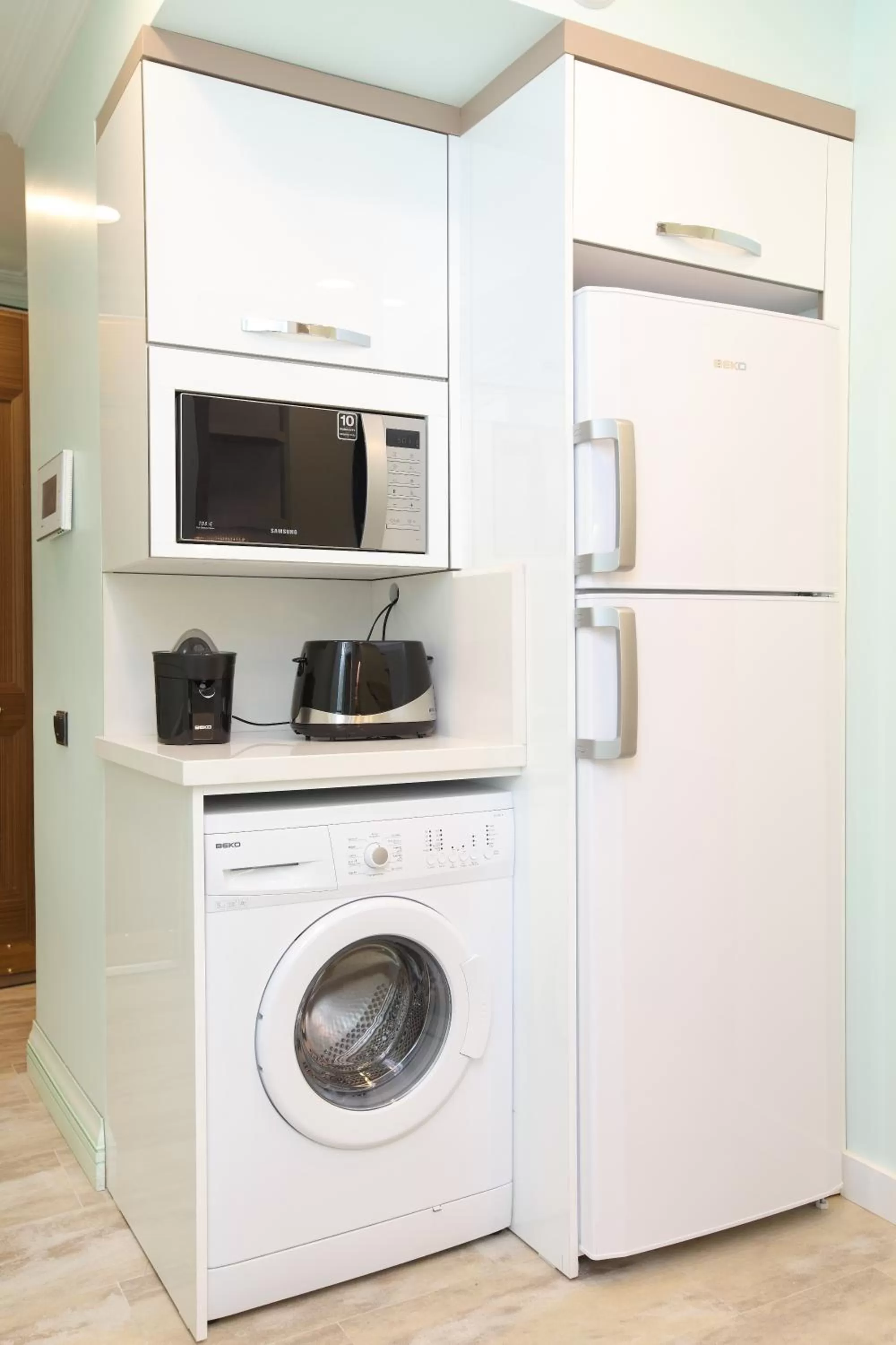 Kitchen or kitchenette in Lir Residence Suites LONG STAY