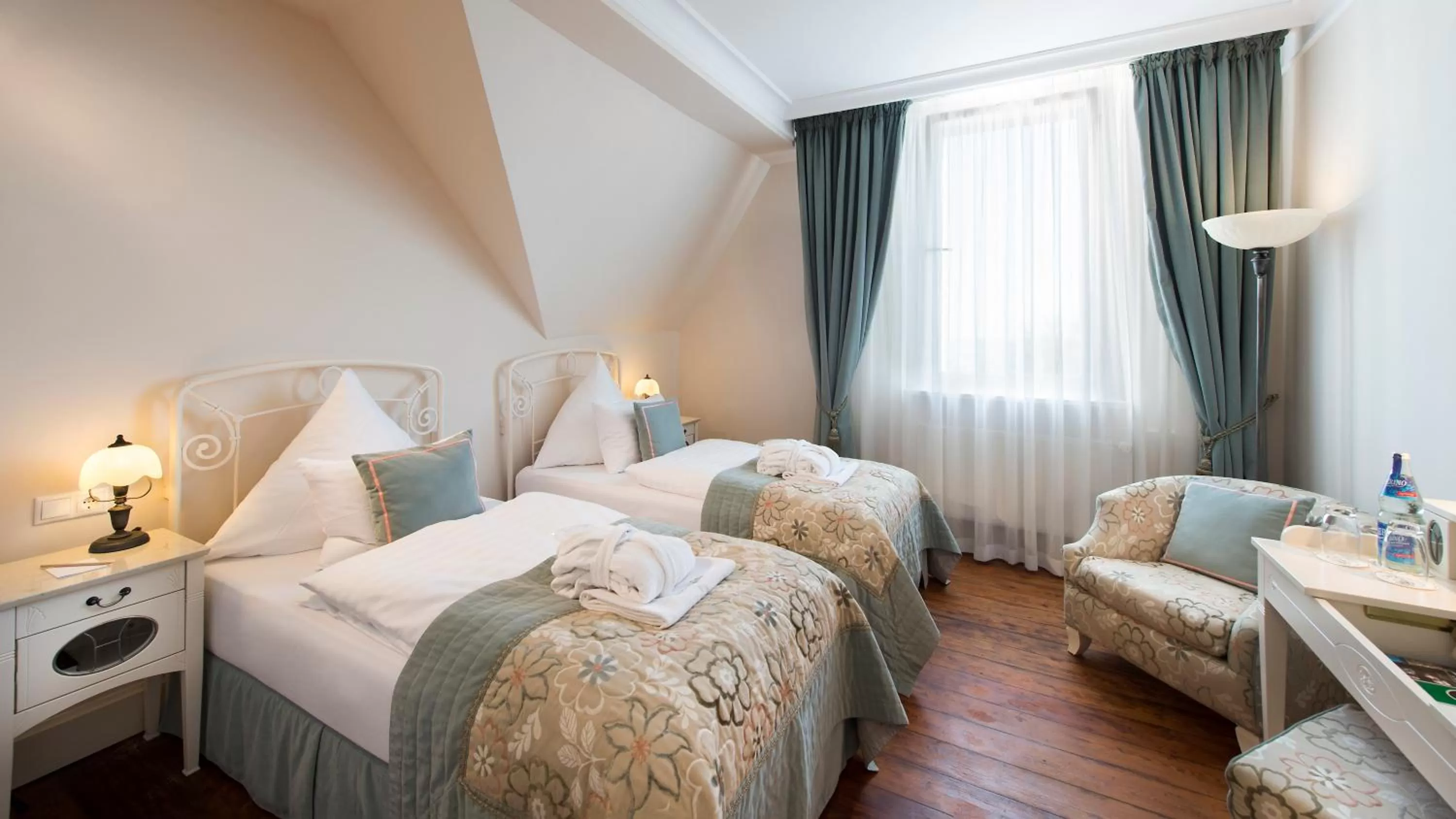 Bedroom, Bed in Das Palmenwald Schwarzwaldhof, BW Signature Collection