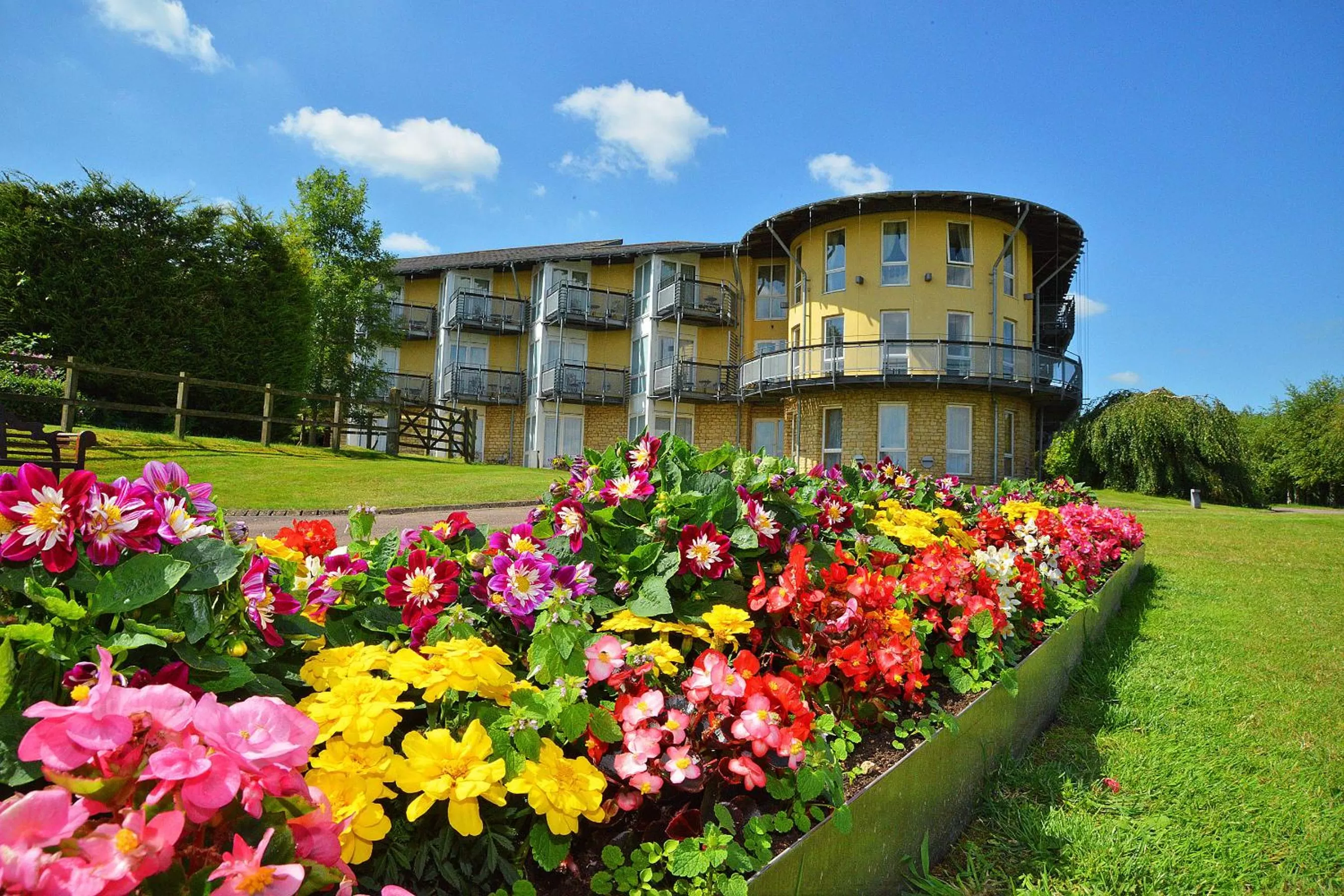 Garden in Swindon Blunsdon House Hotel, BW Premier Collection