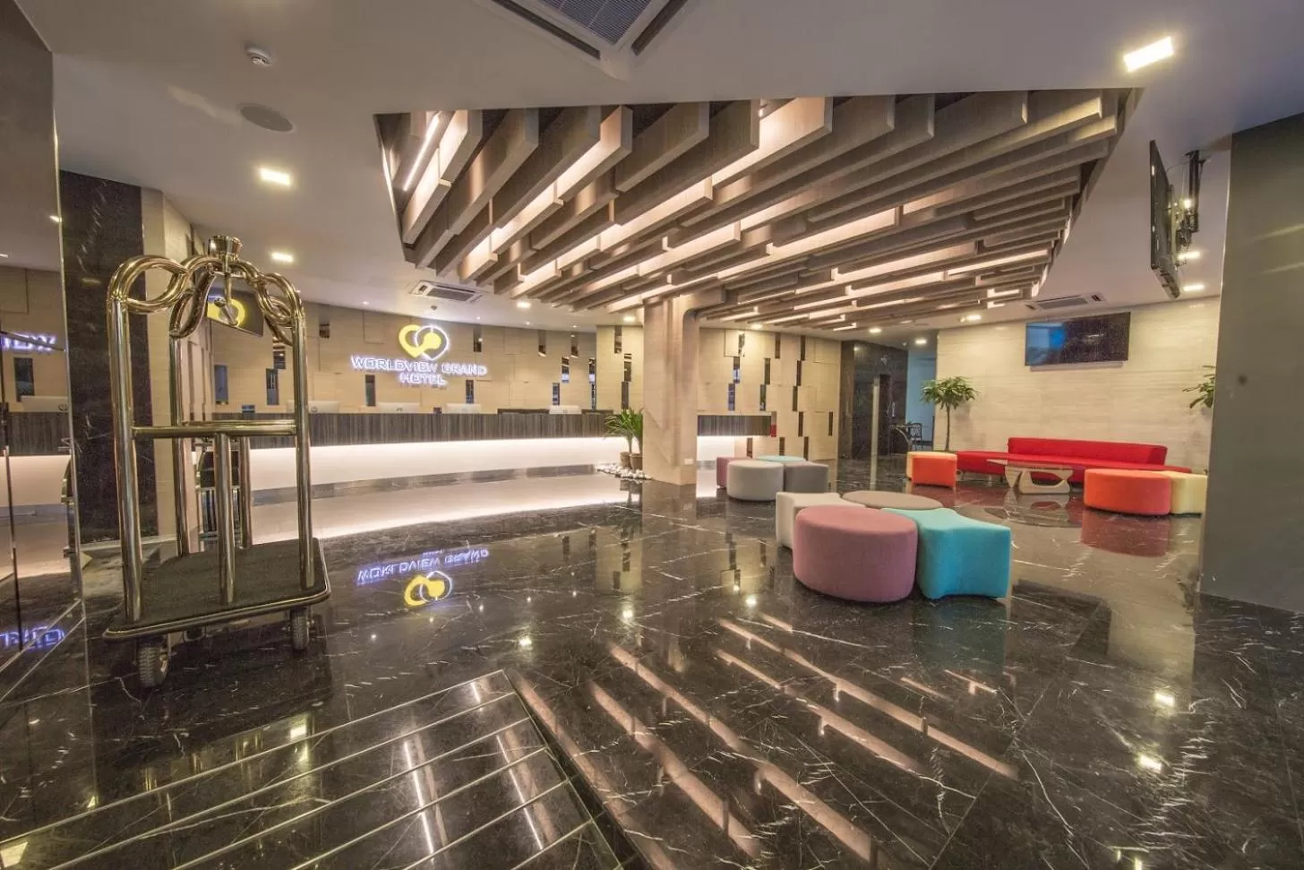 Lobby or reception, Lounge/Bar in Worldview Grand Hotel