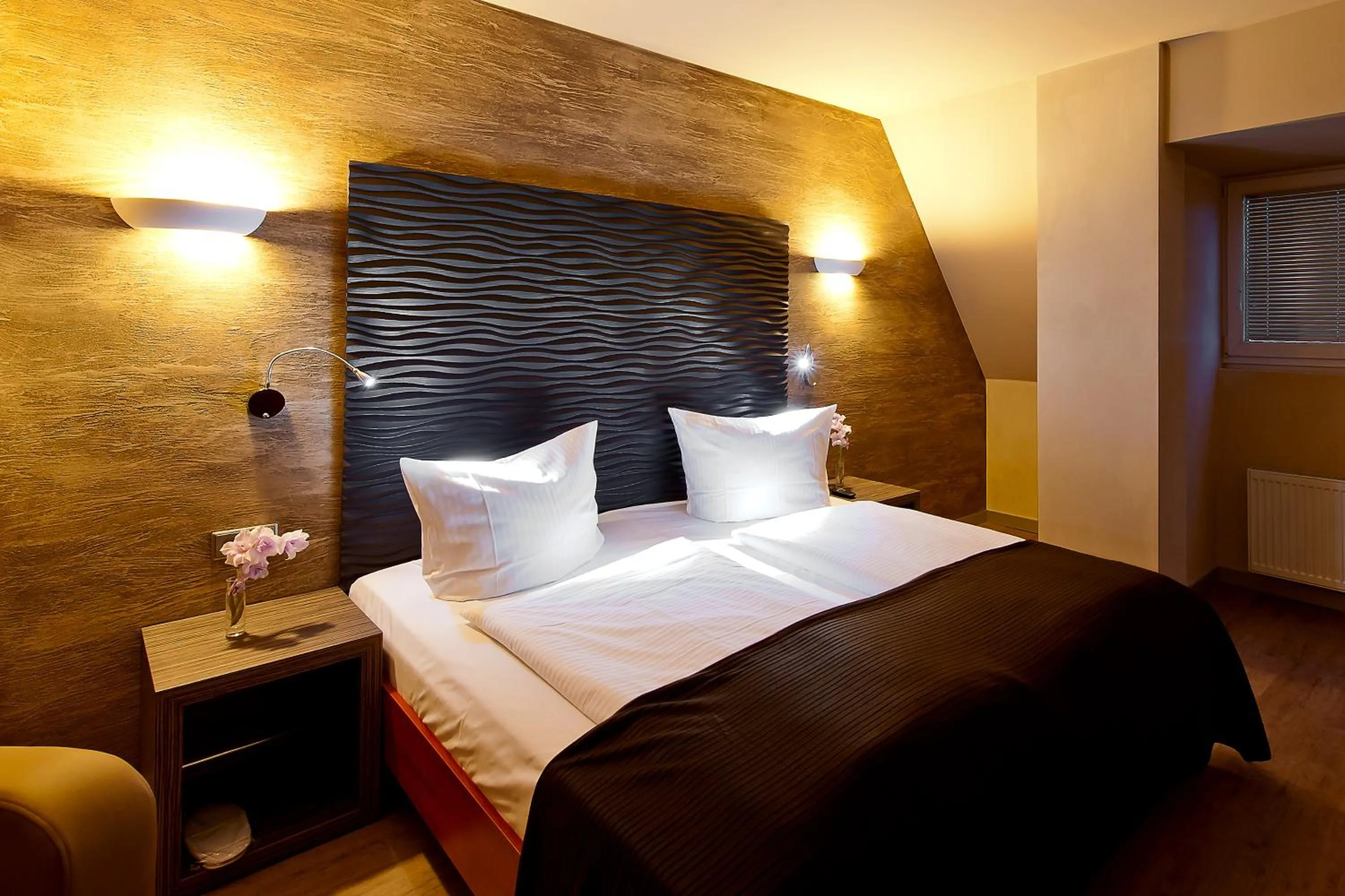 Photo of the whole room, Bed in Artim Hotel