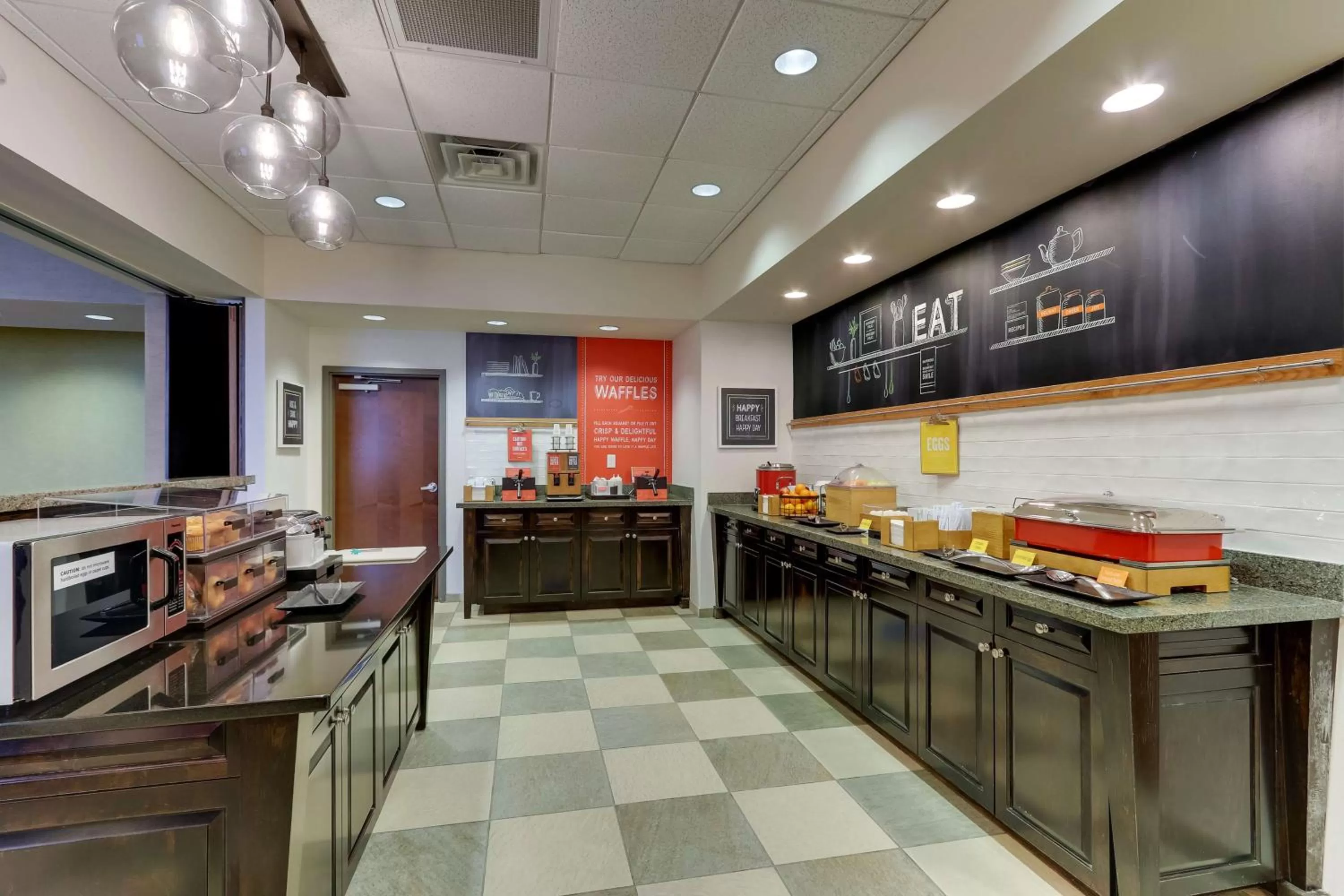 Breakfast in Hampton Inn and Suites Swansboro Near Camp Lejeune