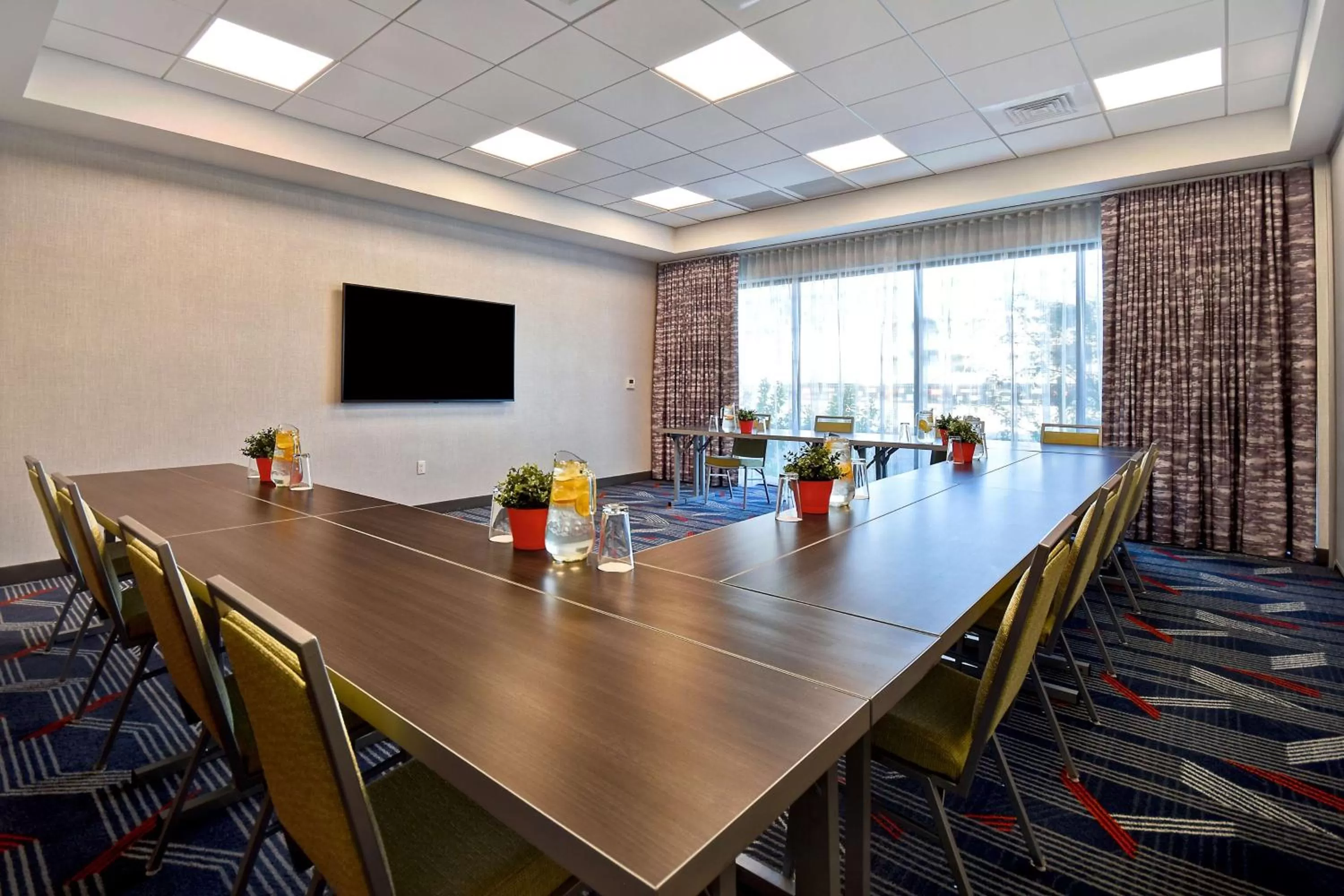 Meeting/conference room in Home2 Suites by Hilton Las Vegas Convention Center - No Resort Fee