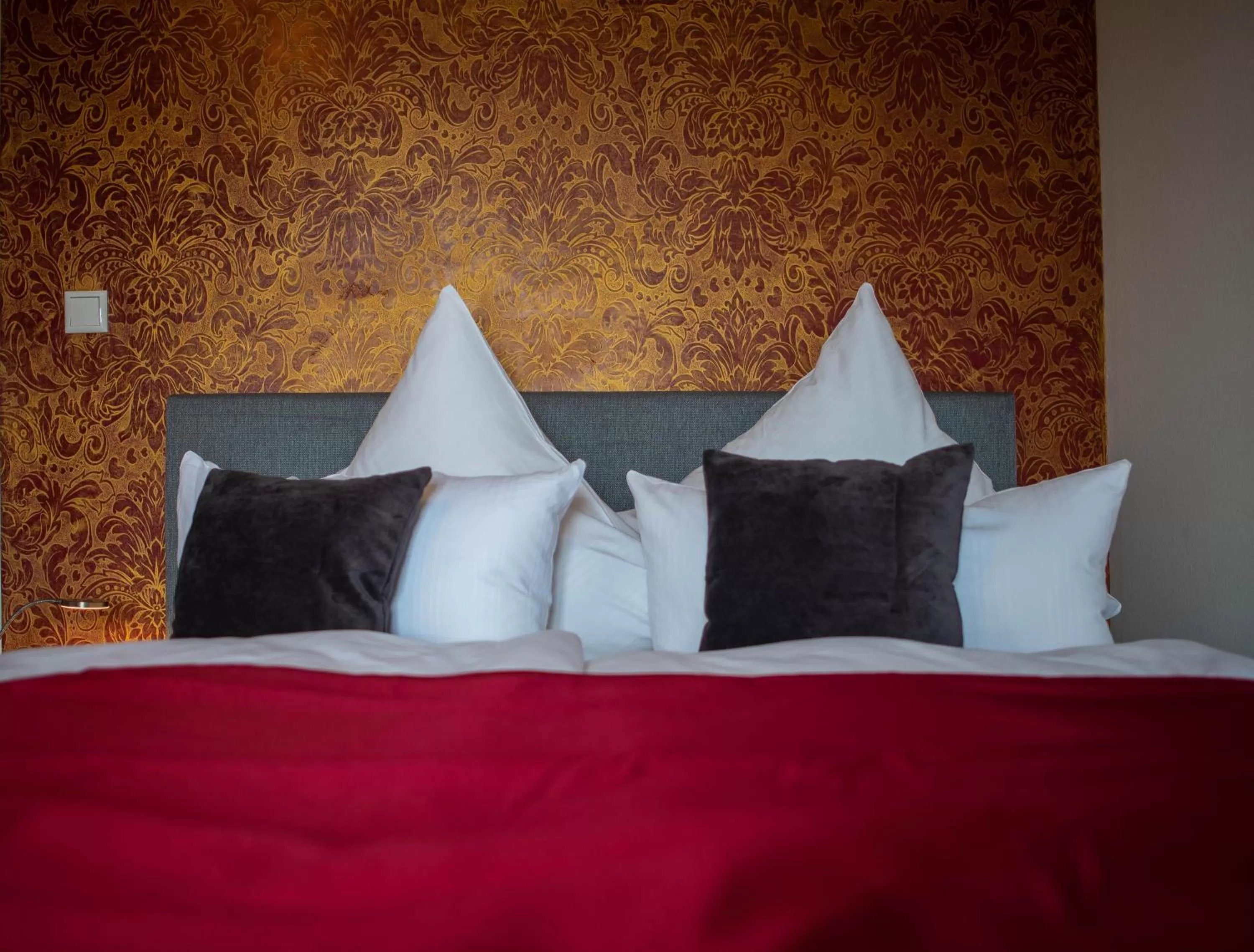 Bed in Landgasthof Hittenkirchen