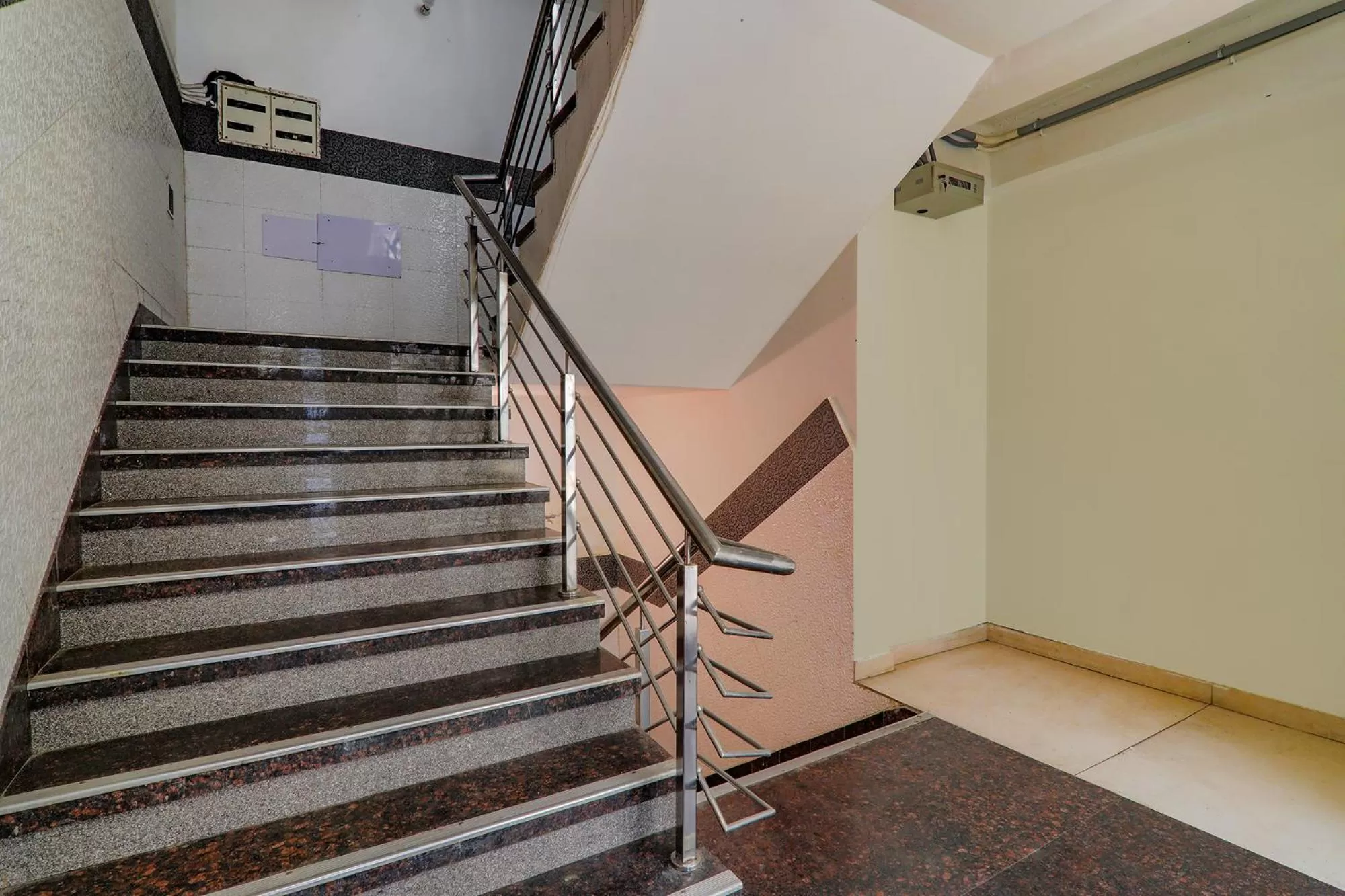 Lobby or reception in FabExpress The Mall Inn