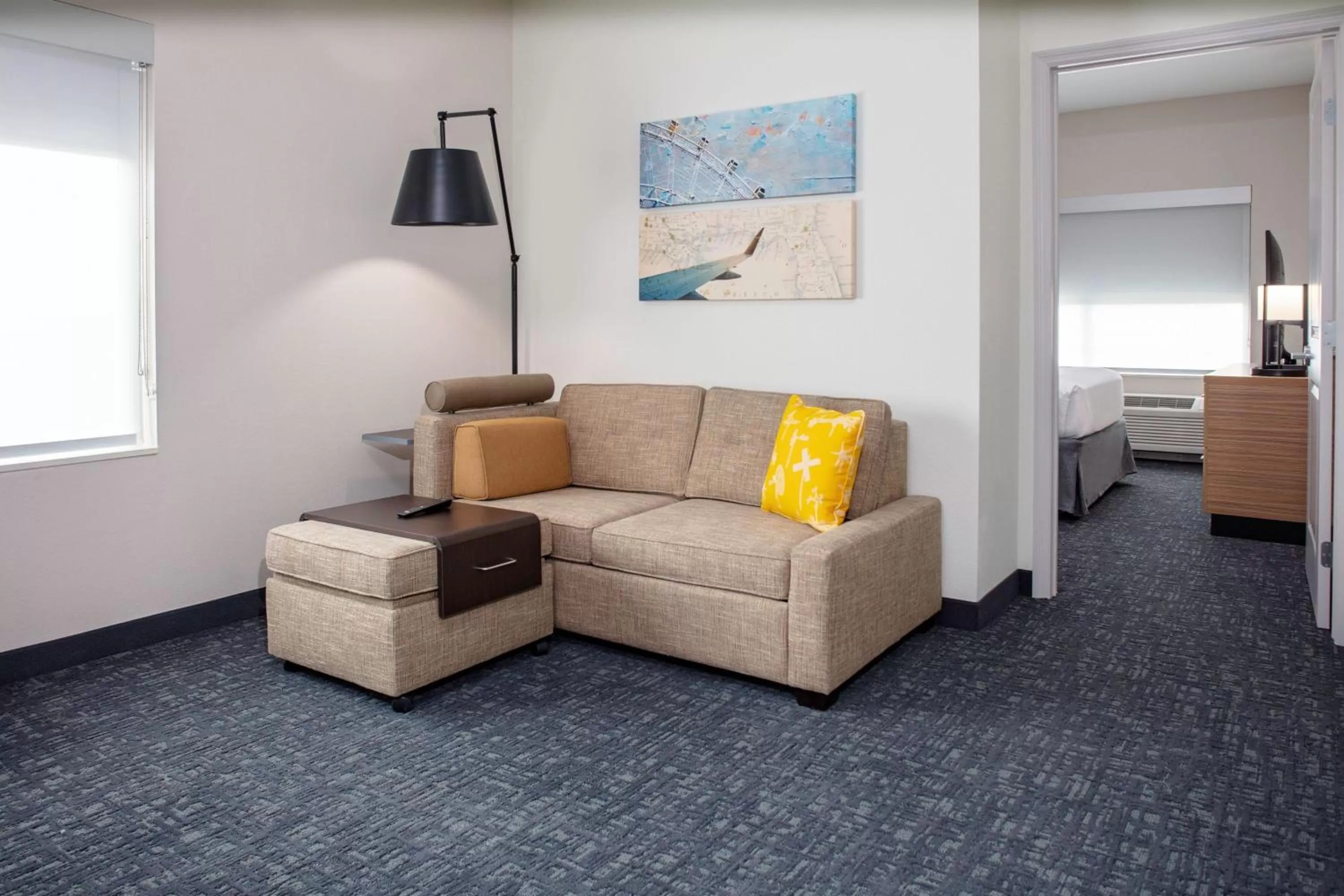 Bedroom in TownePlace Suites by Marriott Orlando Airport