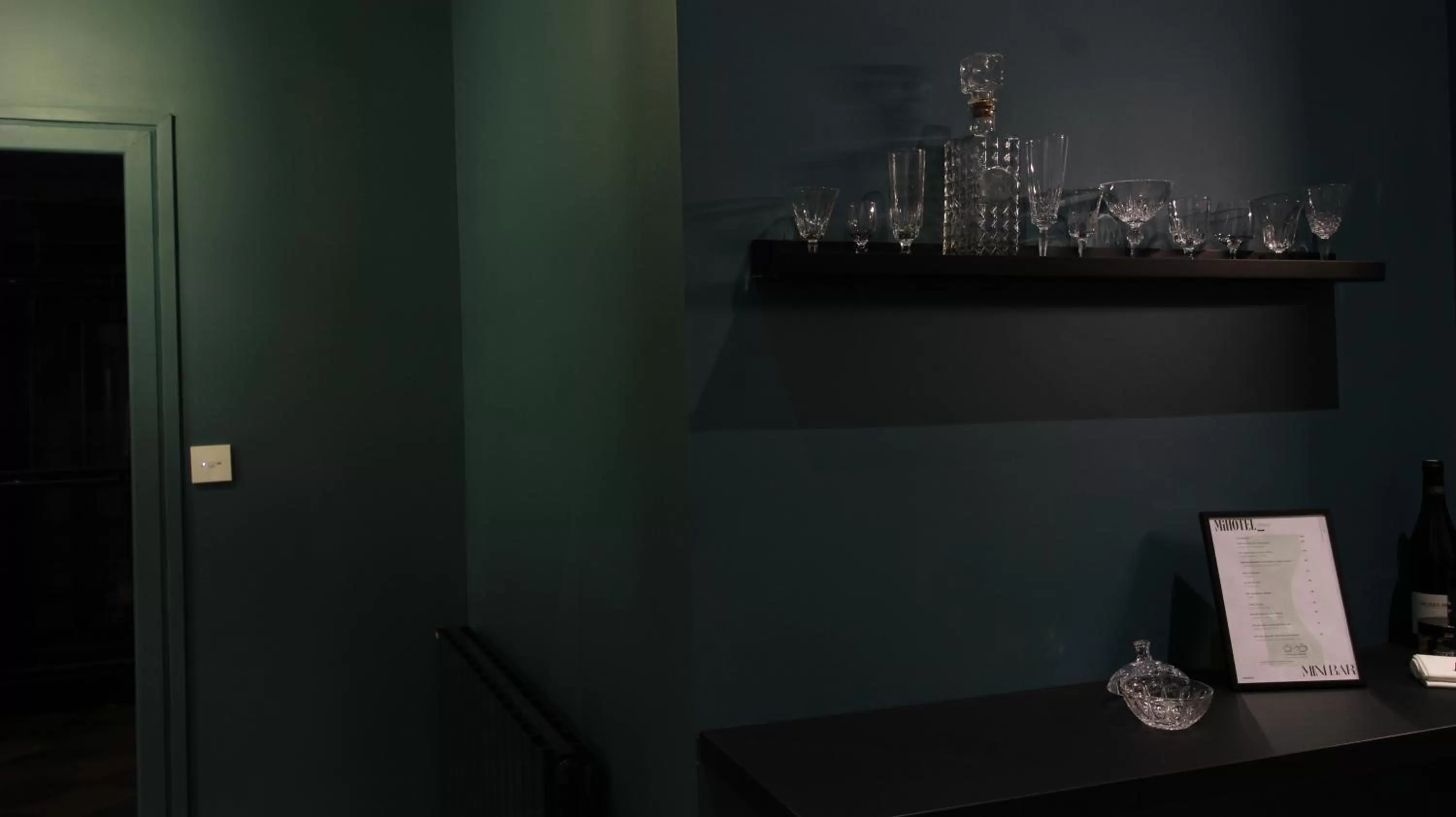 Coffee/tea facilities, TV/Entertainment Center in MiHotel Bellecour