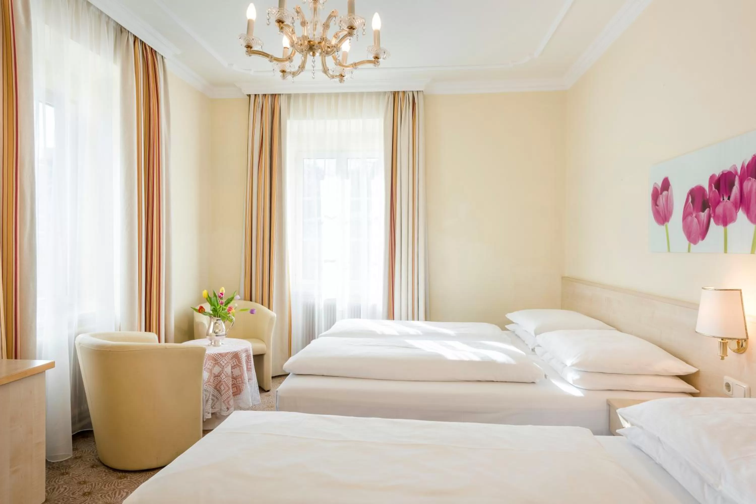 Day, Bed in Hotel Scherer