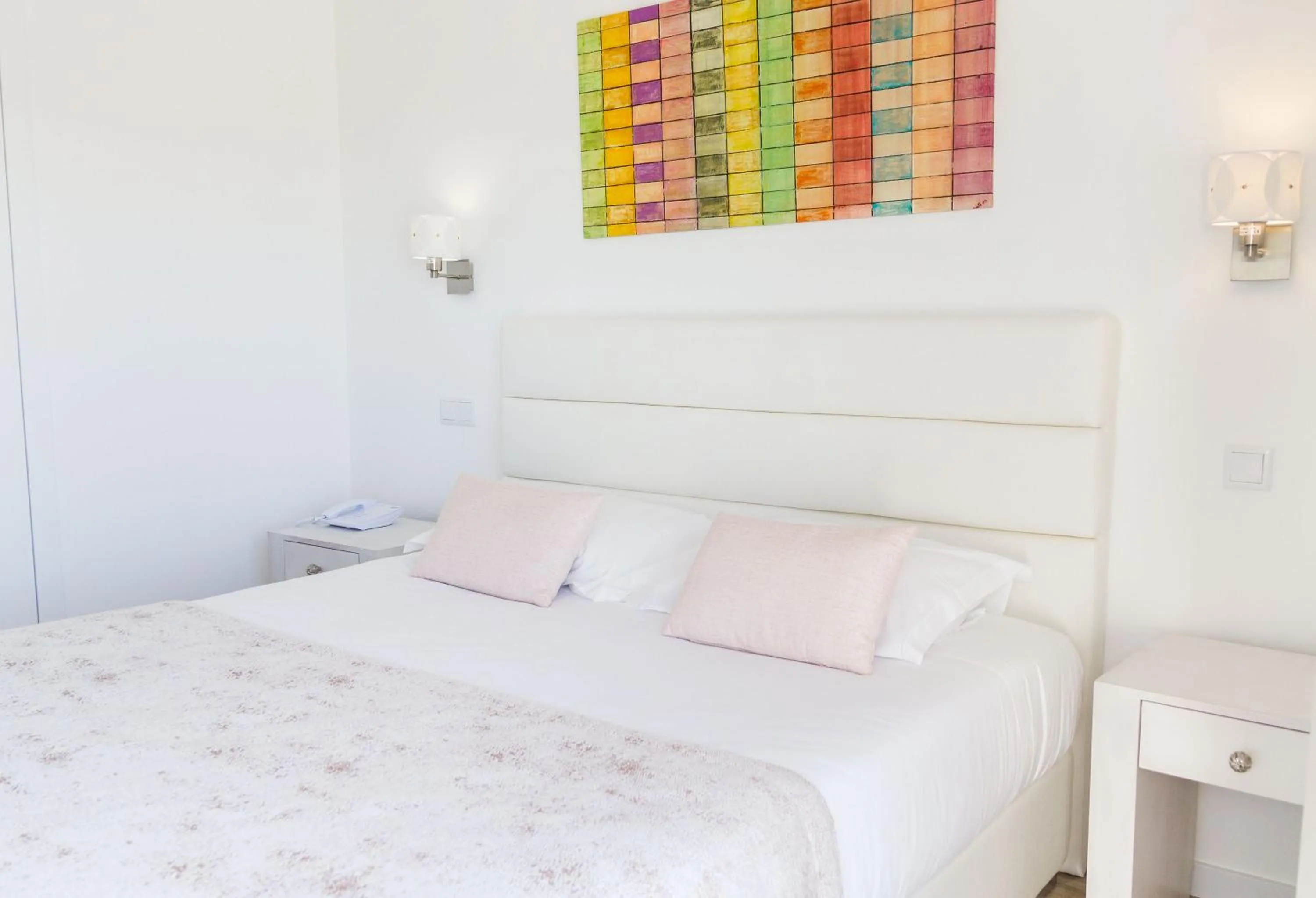 Bedroom, Bed in Boutique Hotel Casa do Outeiro - Arts & Crafts