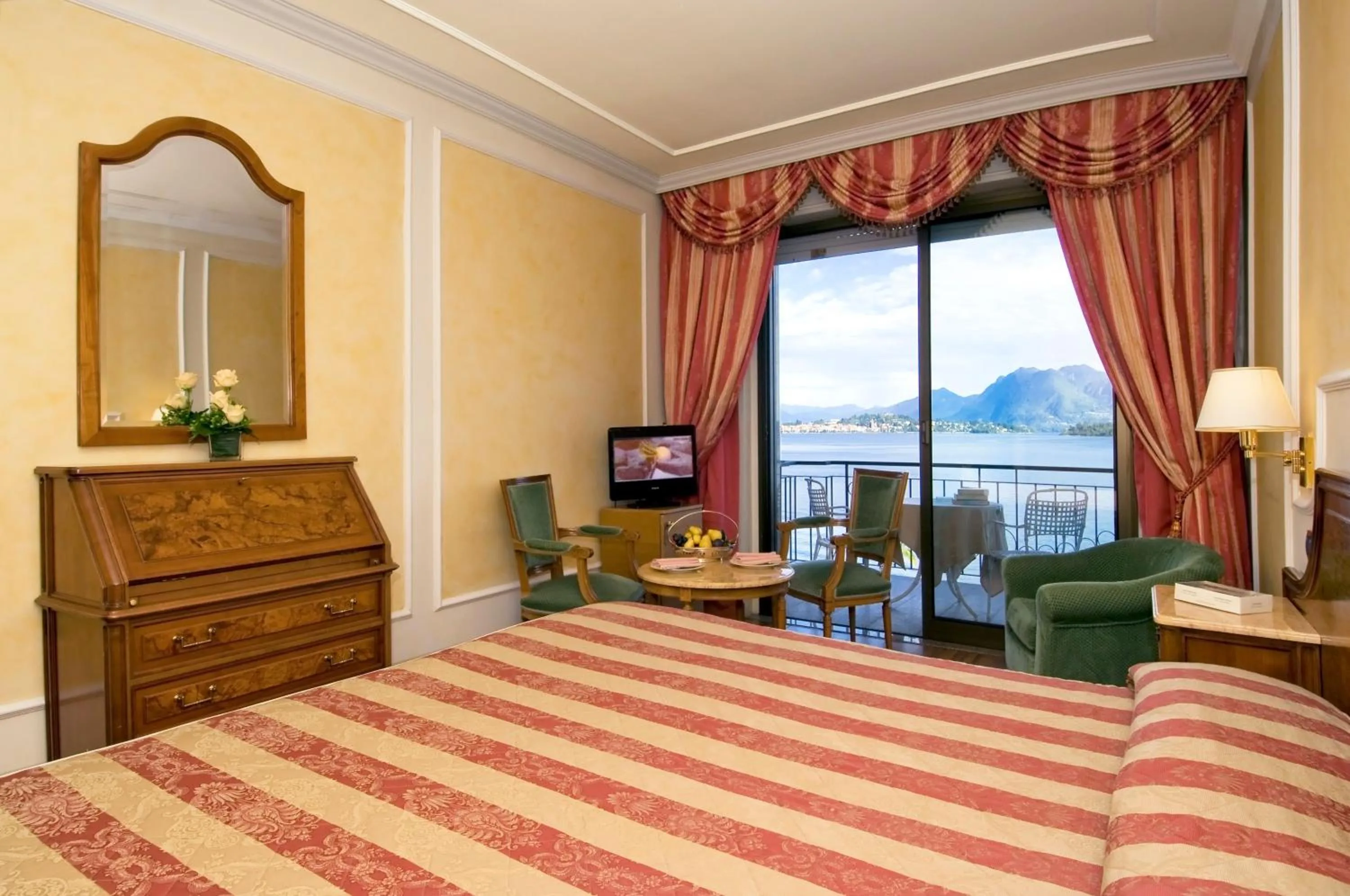 Bed in Grand Hotel Dino