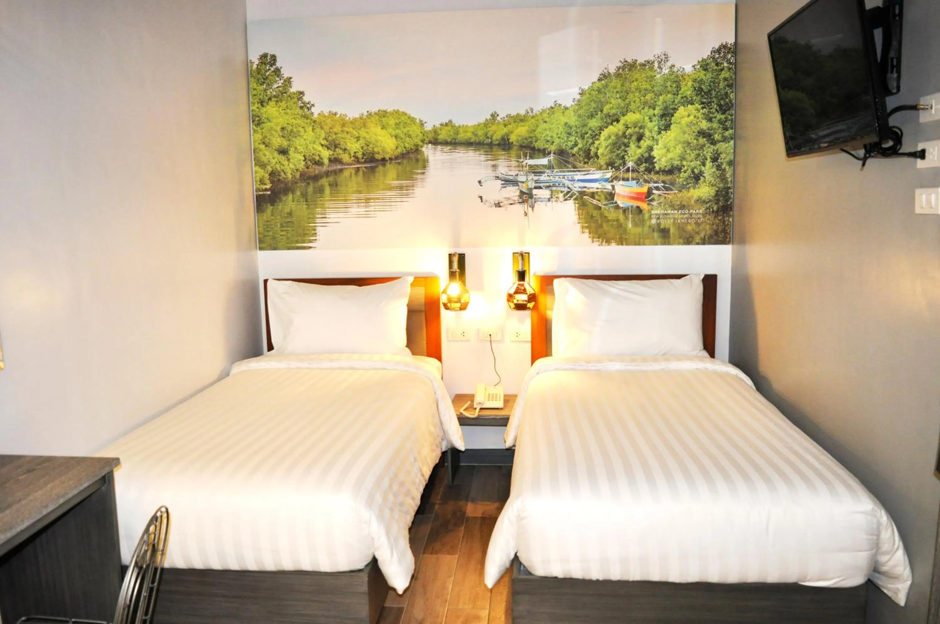 TV and multimedia, Bed in GQ Plaza