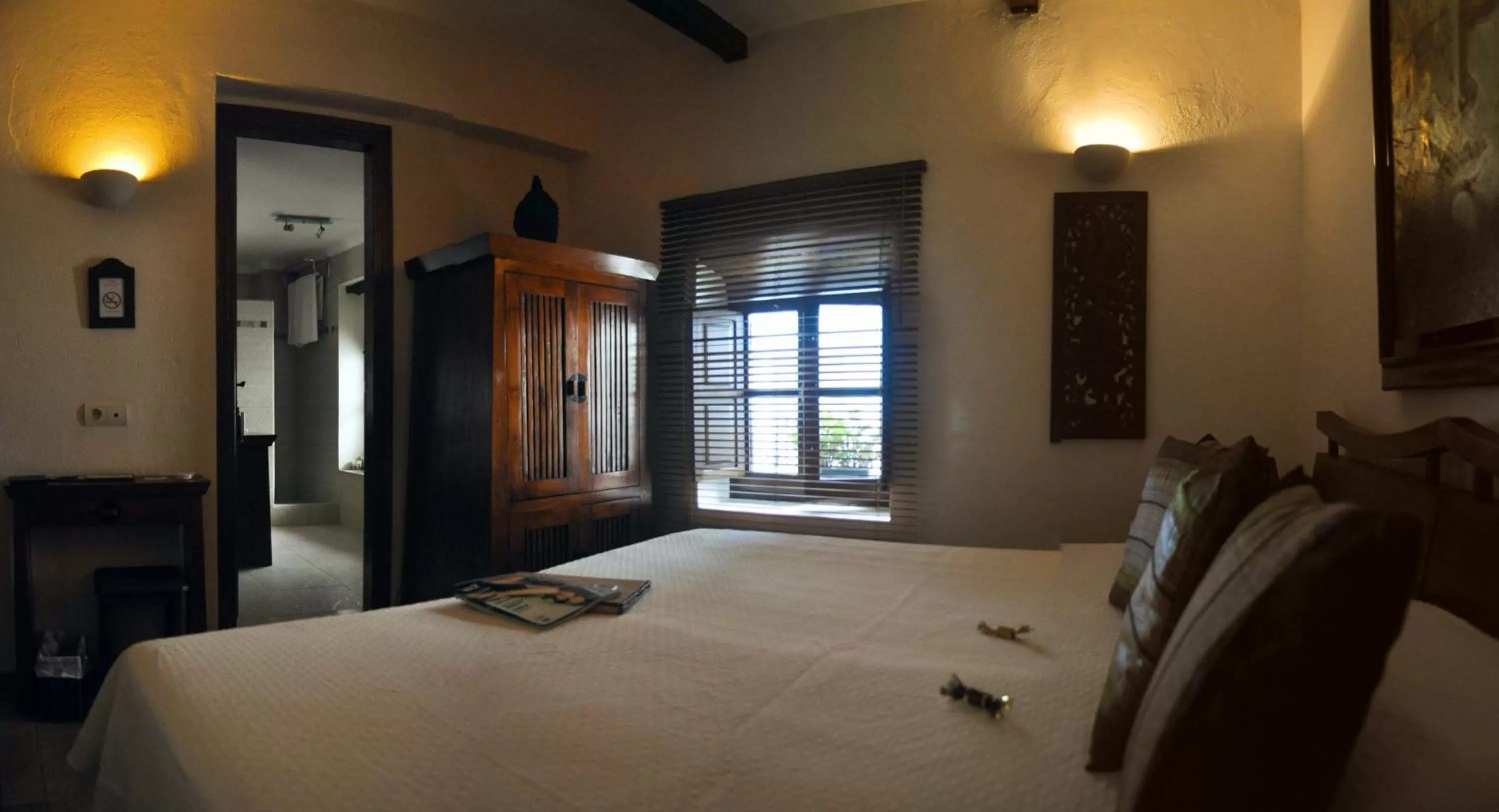 Photo of the whole room, Bed in La Villa Marbella - Old Town