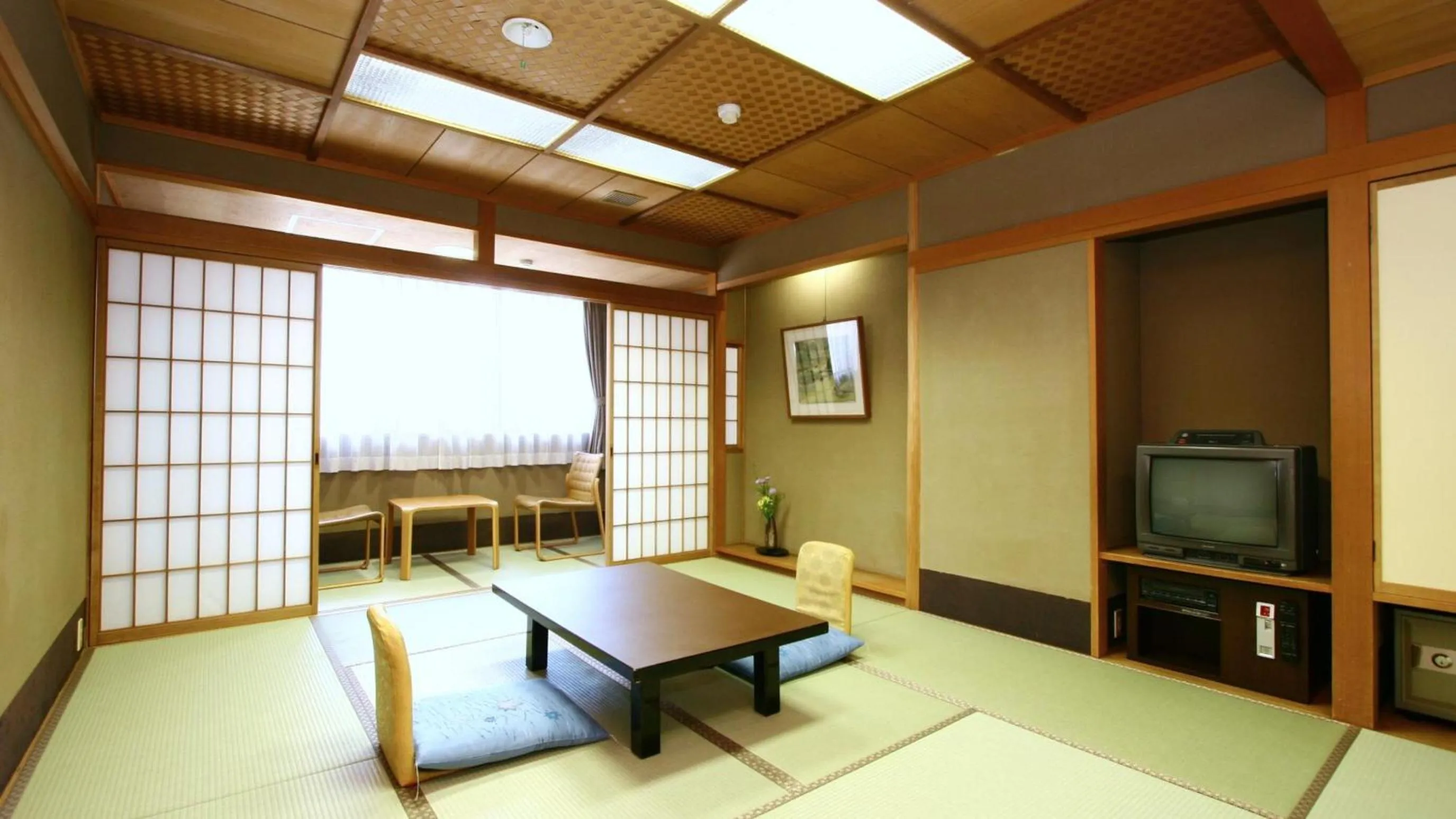 Photo of the whole room in Watazen Ryokan - Established in 1830