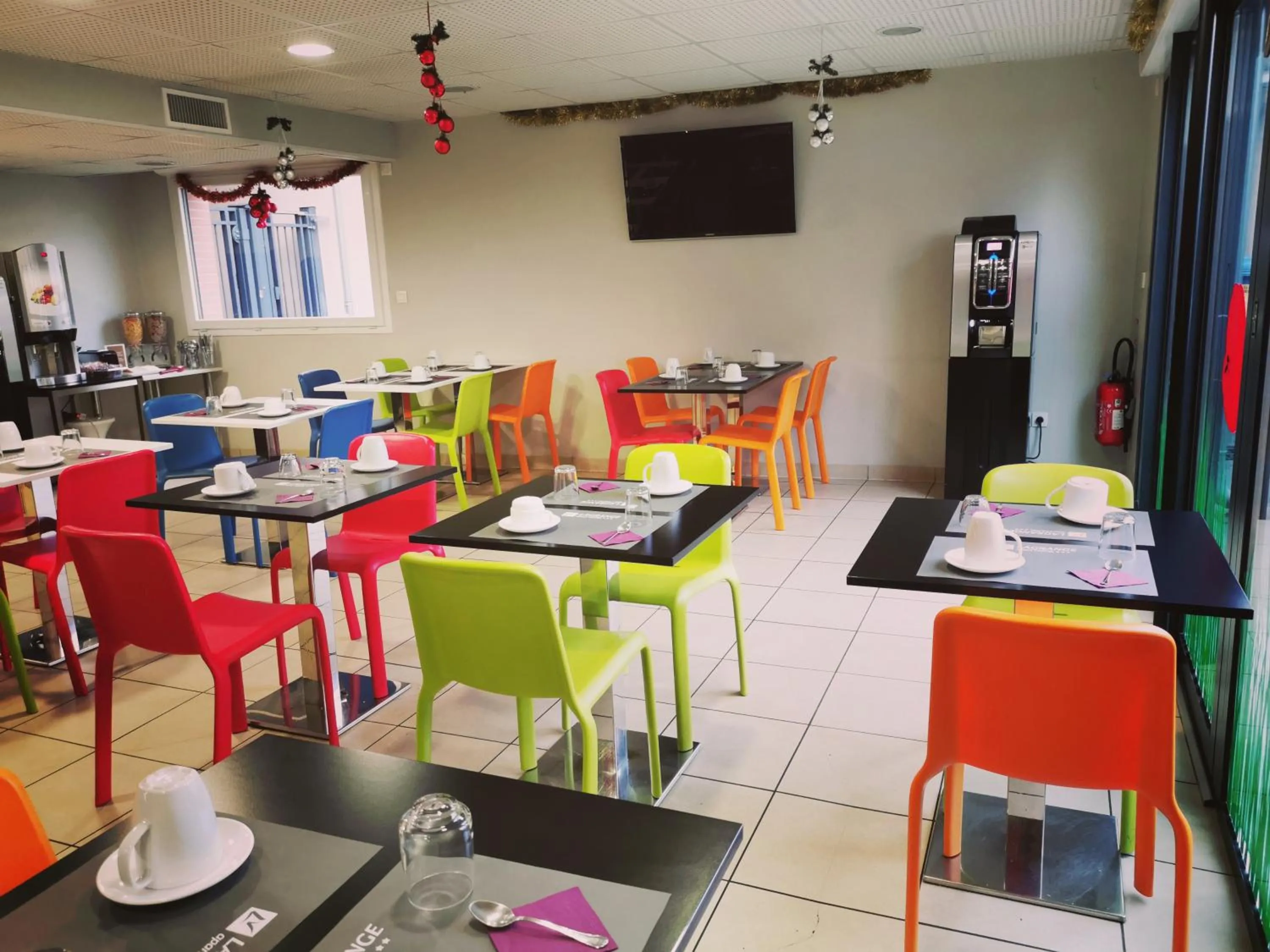 Breakfast in Lagrange Aparthotel Toulouse Saint-Michel