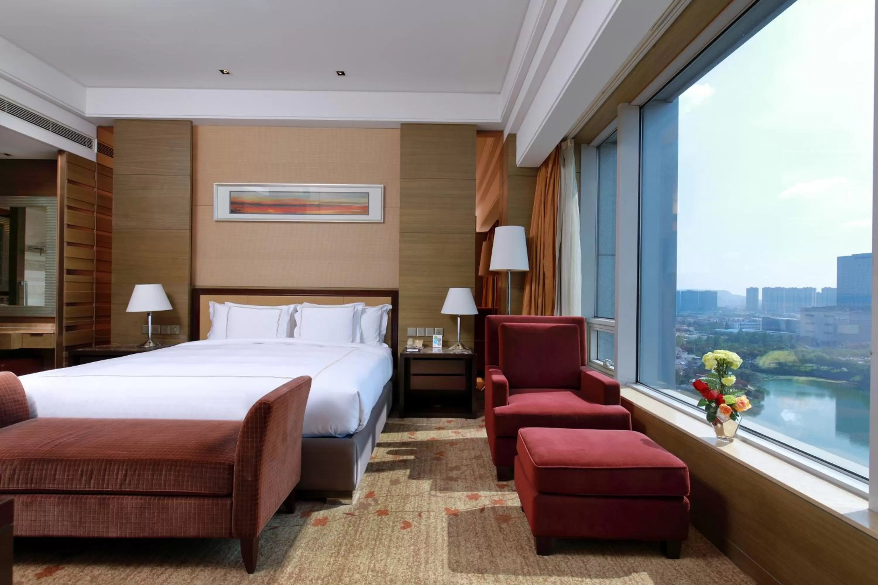Bed in Crowne Plaza Nanjing Jiangning by IHG