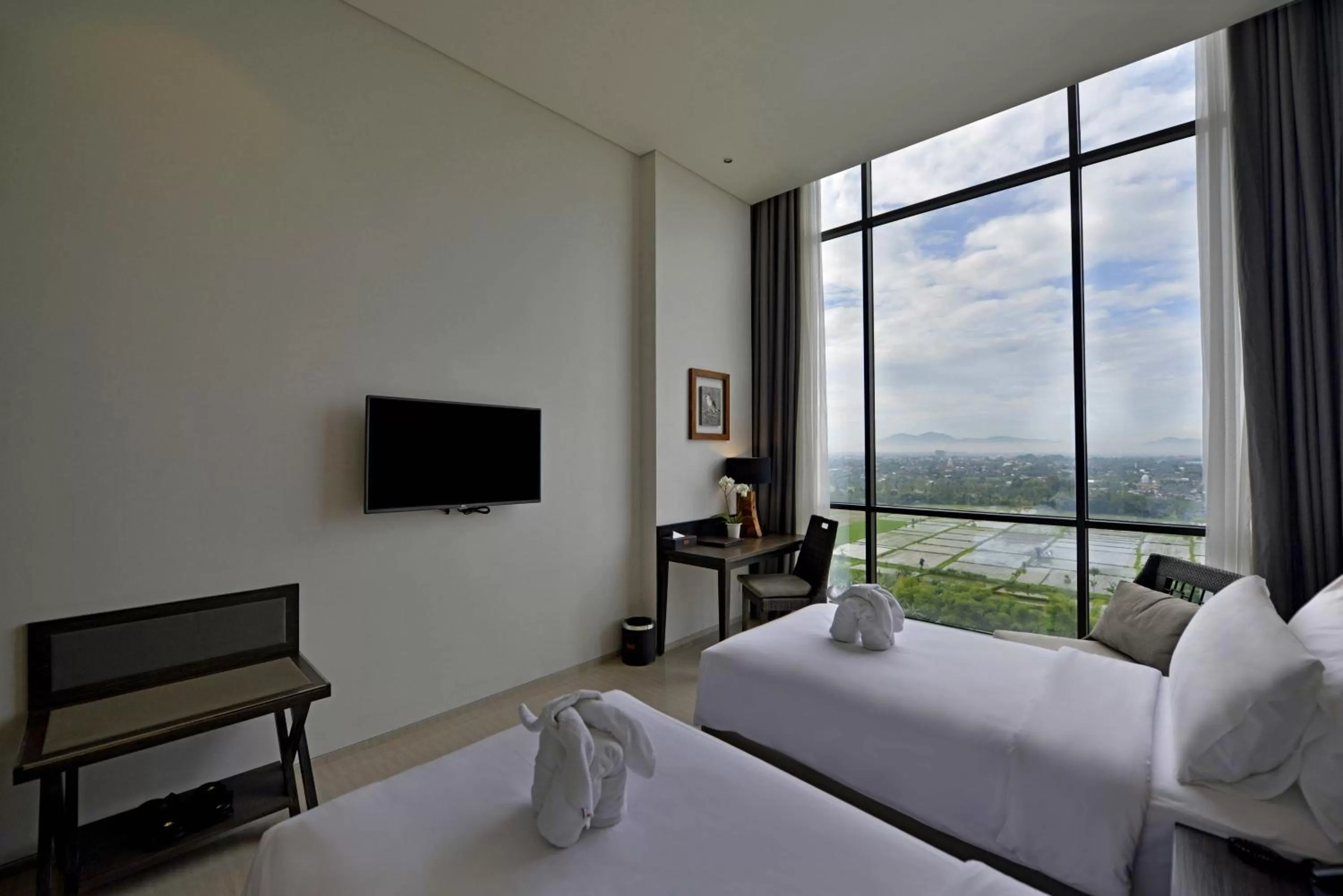 Bedroom, Bed in Lombok Astoria Hotel