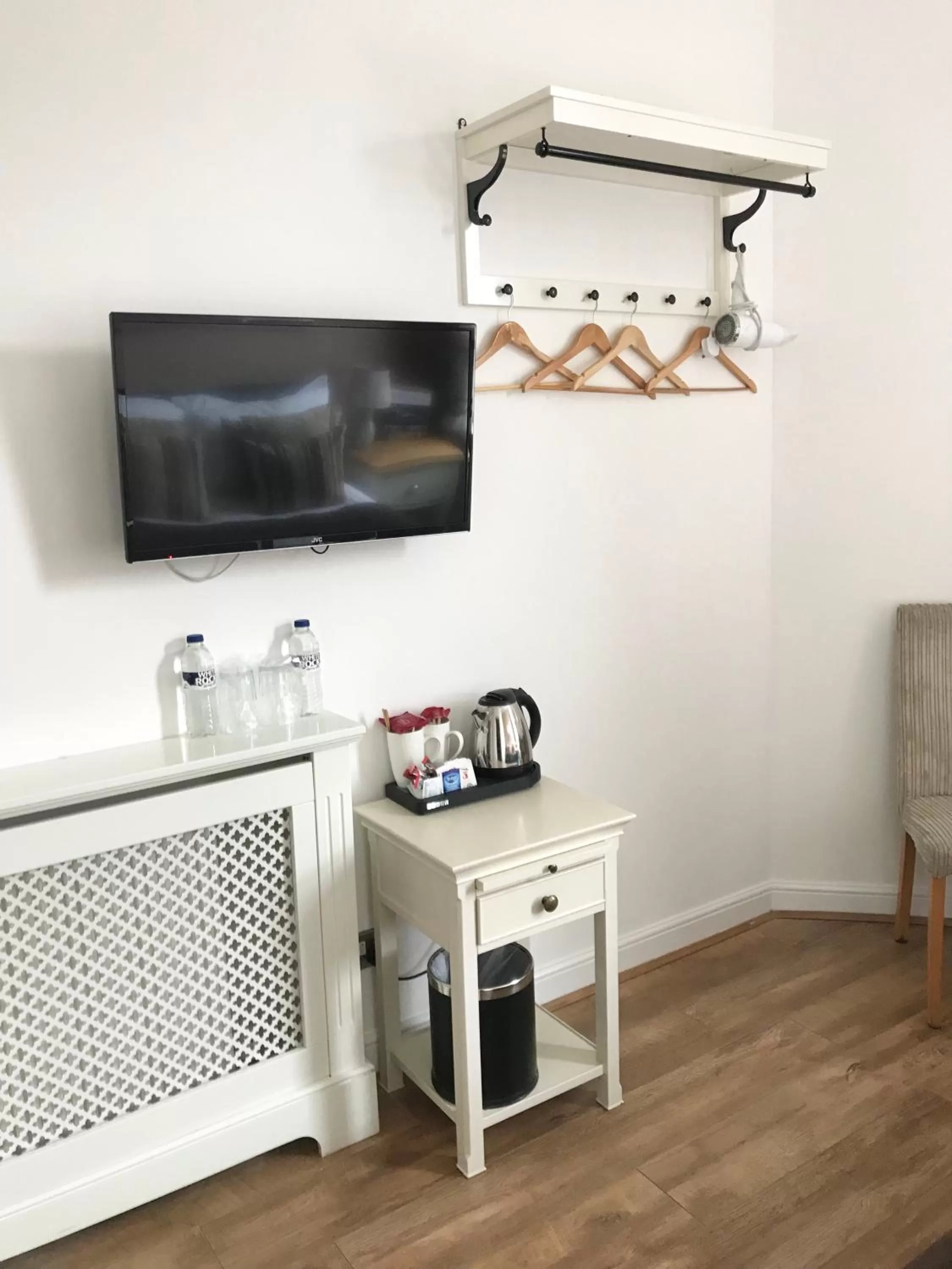 Decorative detail in The Whittington and Cat