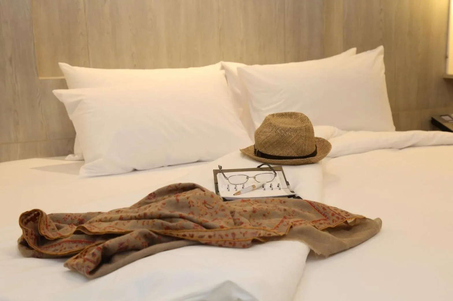 Bedroom, Bed in Miracle Suvarnabhumi Airport