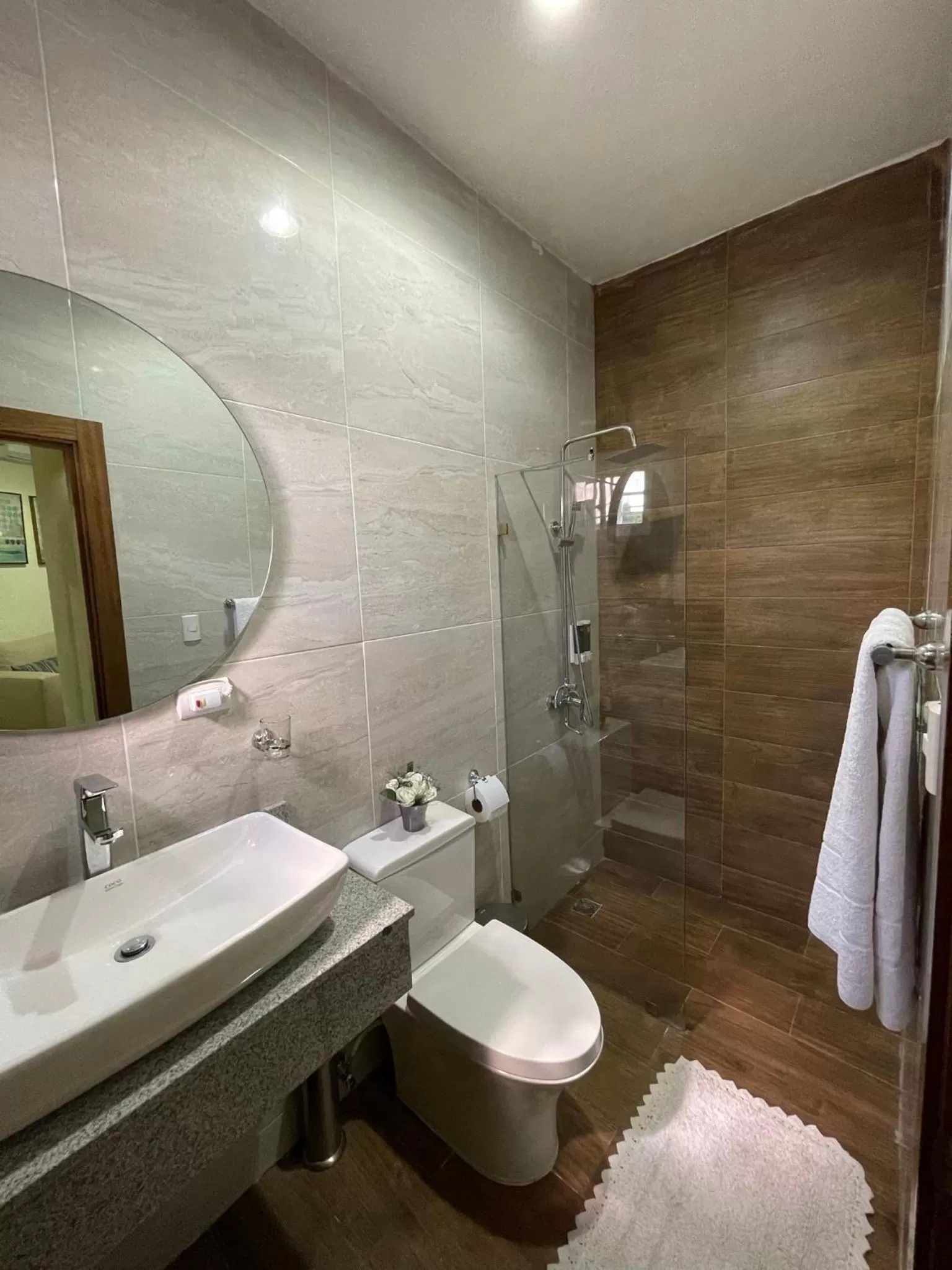 Bathroom in Hotel Monarca