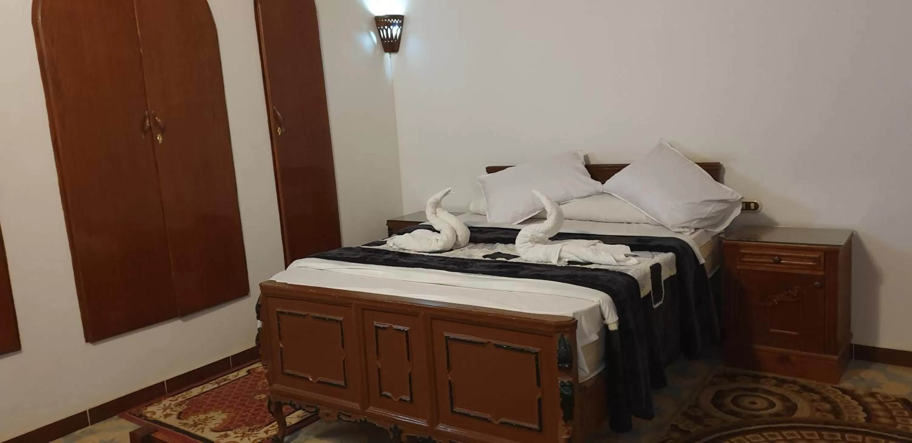 Bed in Luxor Villa Hatshepsut