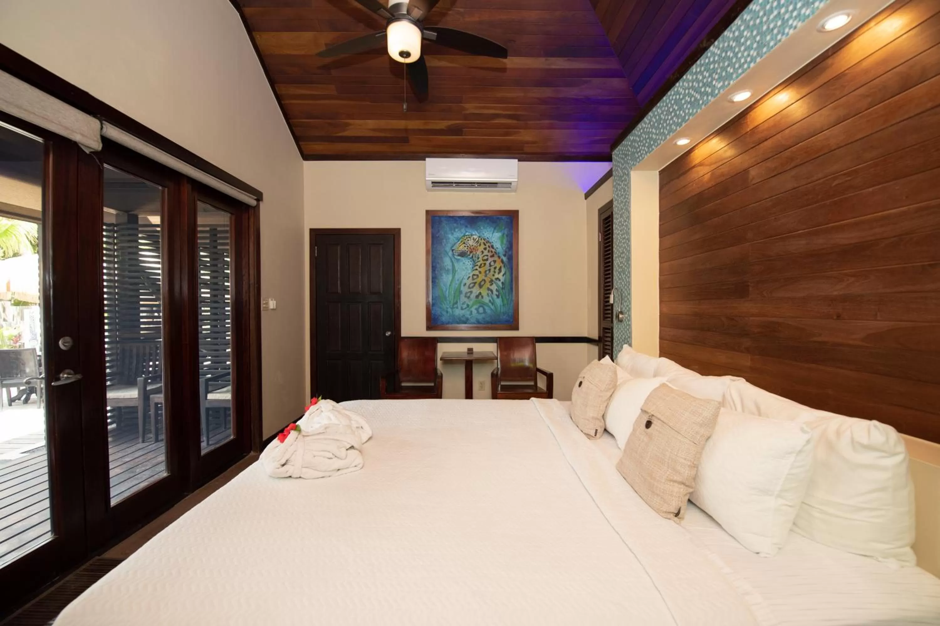Bed in PUR Boutique Cabanas, Adults Only
