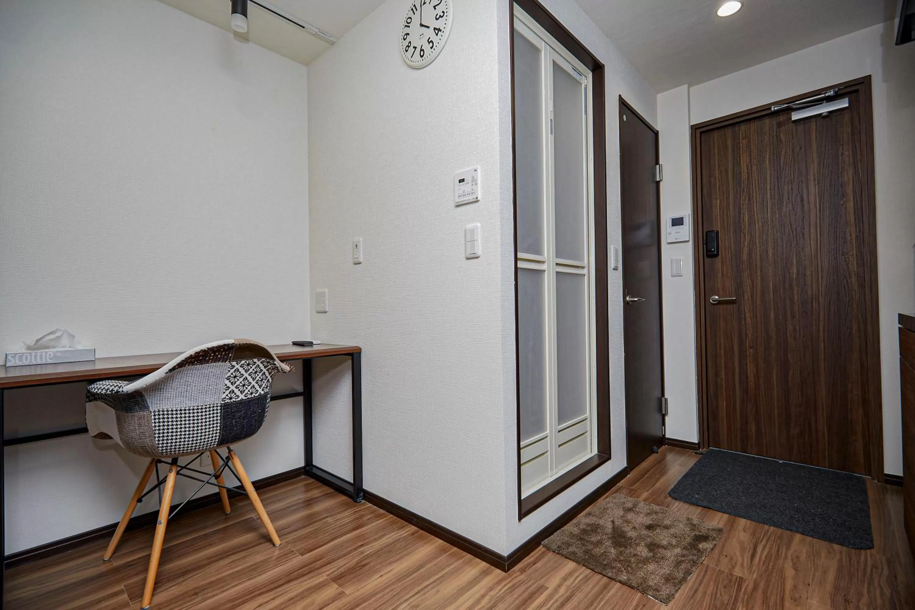 Seating area in 043AKIHABARA