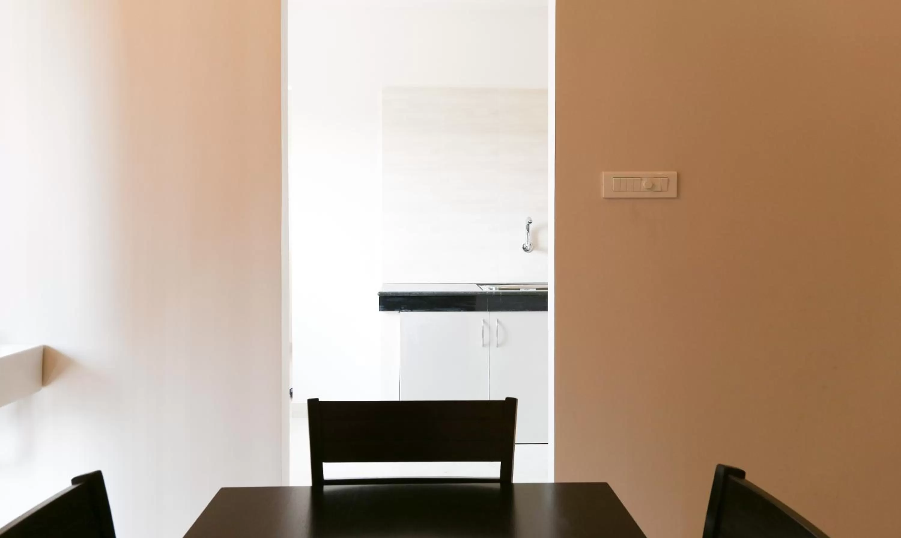 Kitchen or kitchenette in Treebo Hi Line Apartments Kalapatti