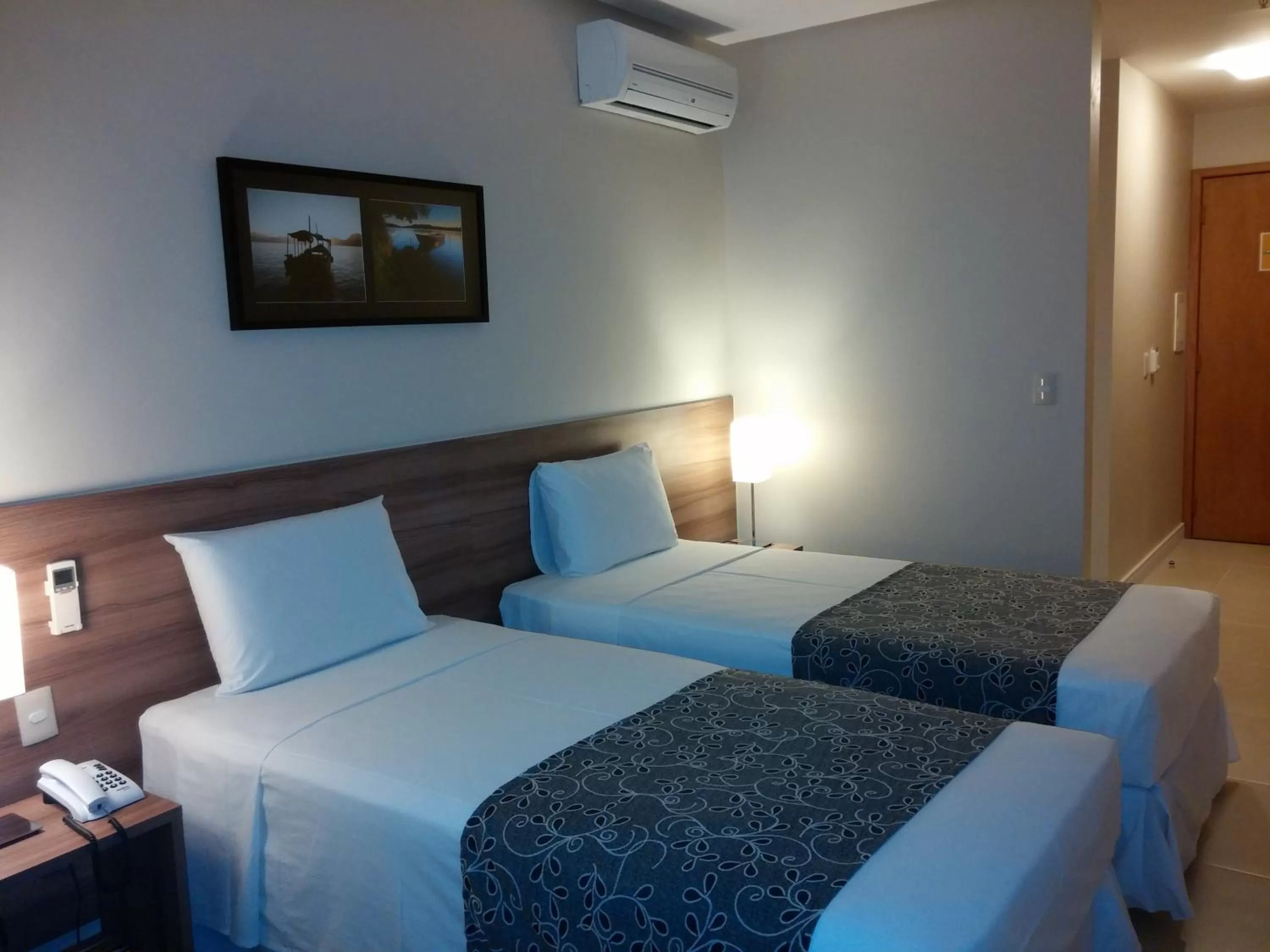 Bed in Days Inn by Wyndham Linhares