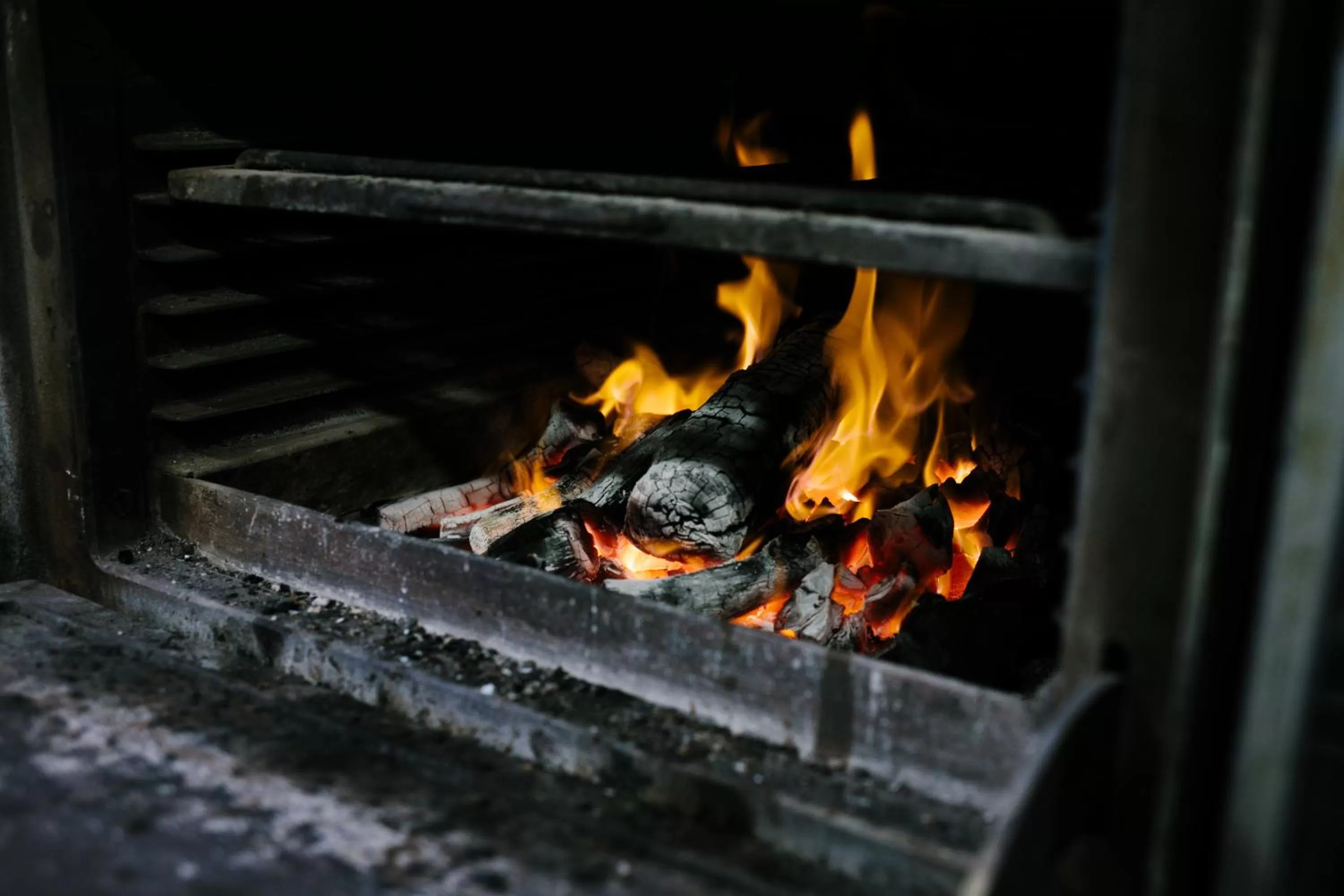 Restaurant/places to eat in Nira Caledonia