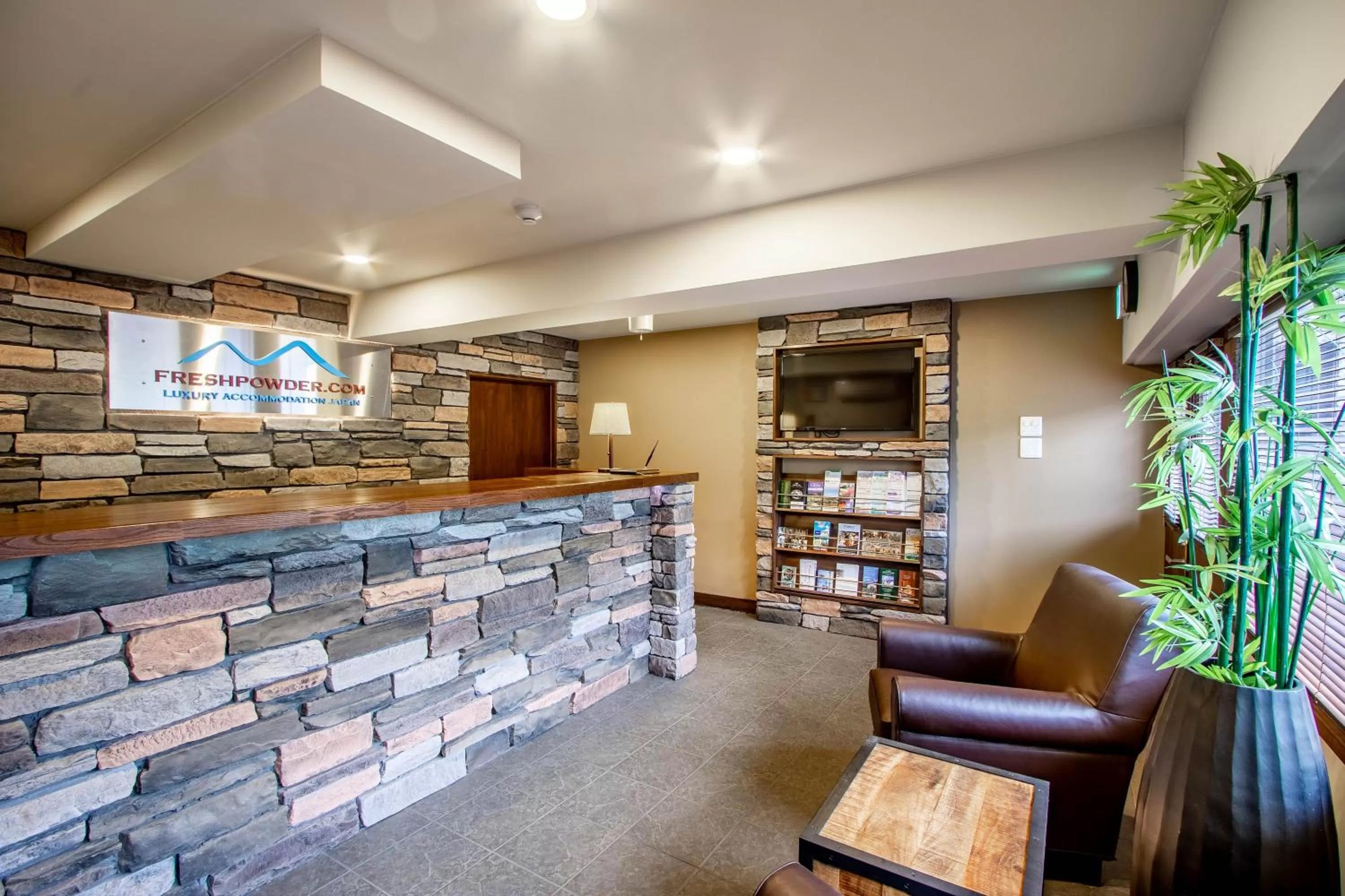 Lobby or reception in Fresh Powder Accommodation