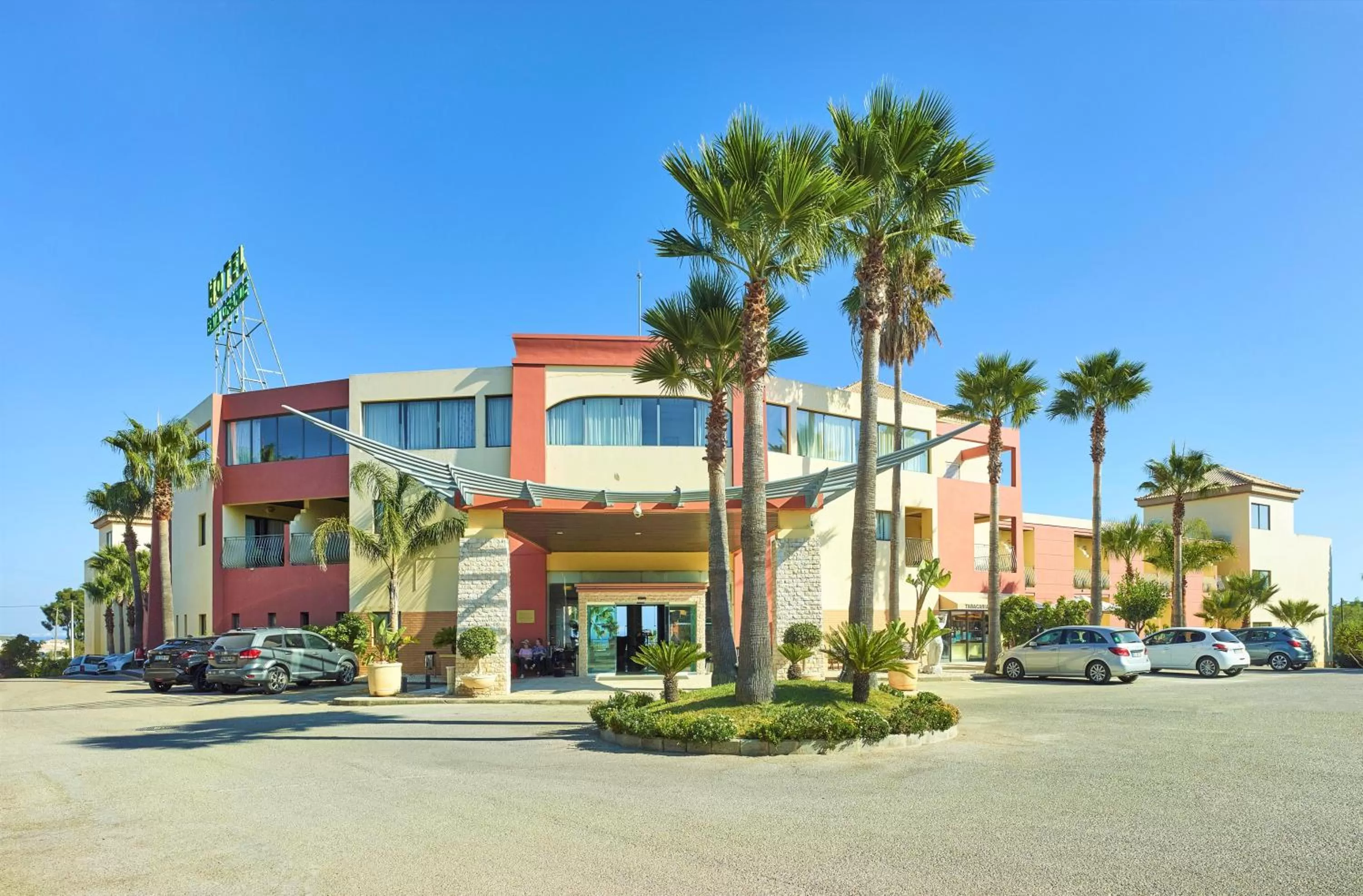 Facade/entrance in Hotel Baia Grande
