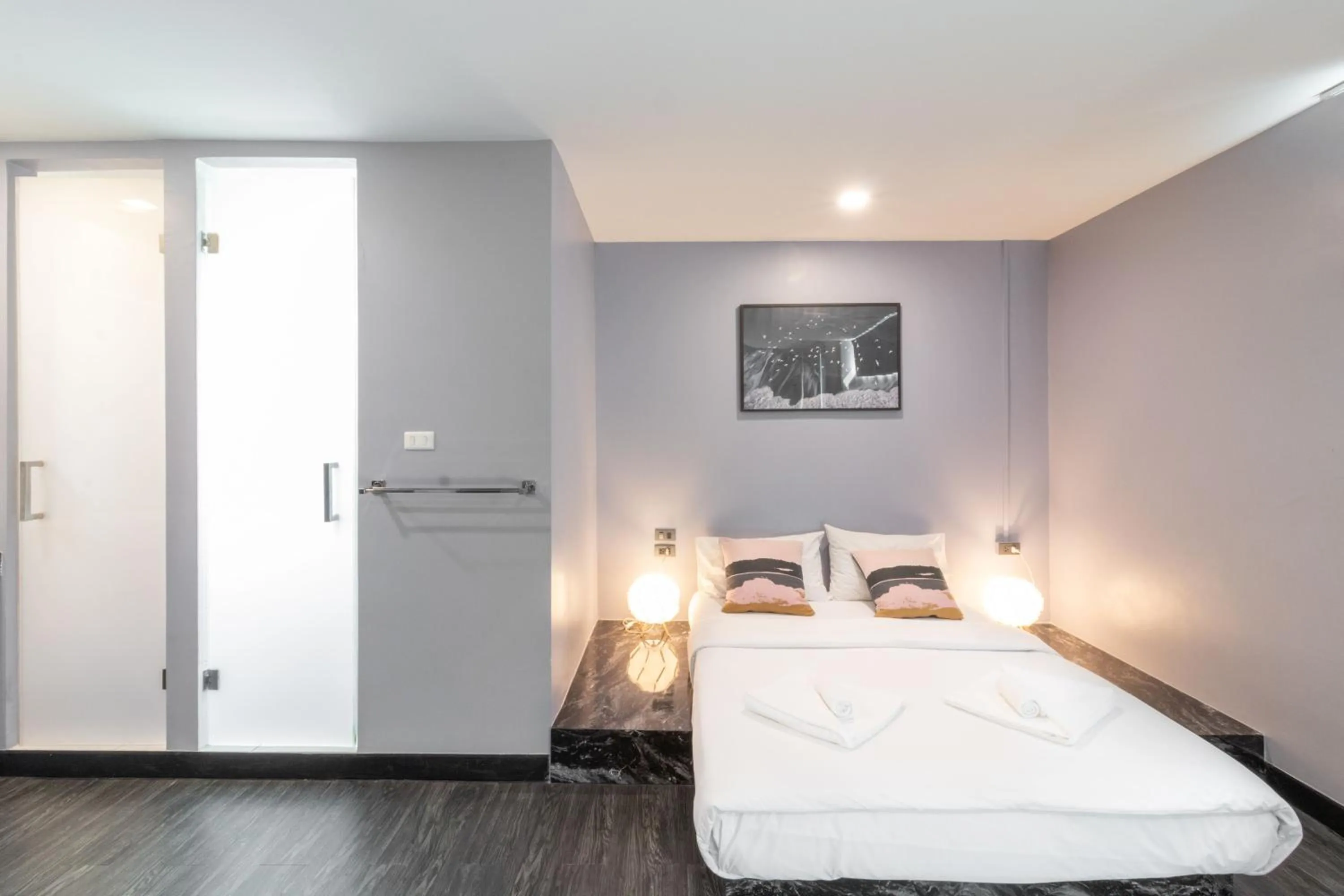 Bed in CheQinn Hostel - Sukhumvit 4 Nana Plaza