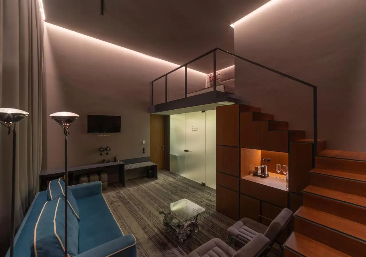 TV and multimedia in Дизайн-готель ROAD