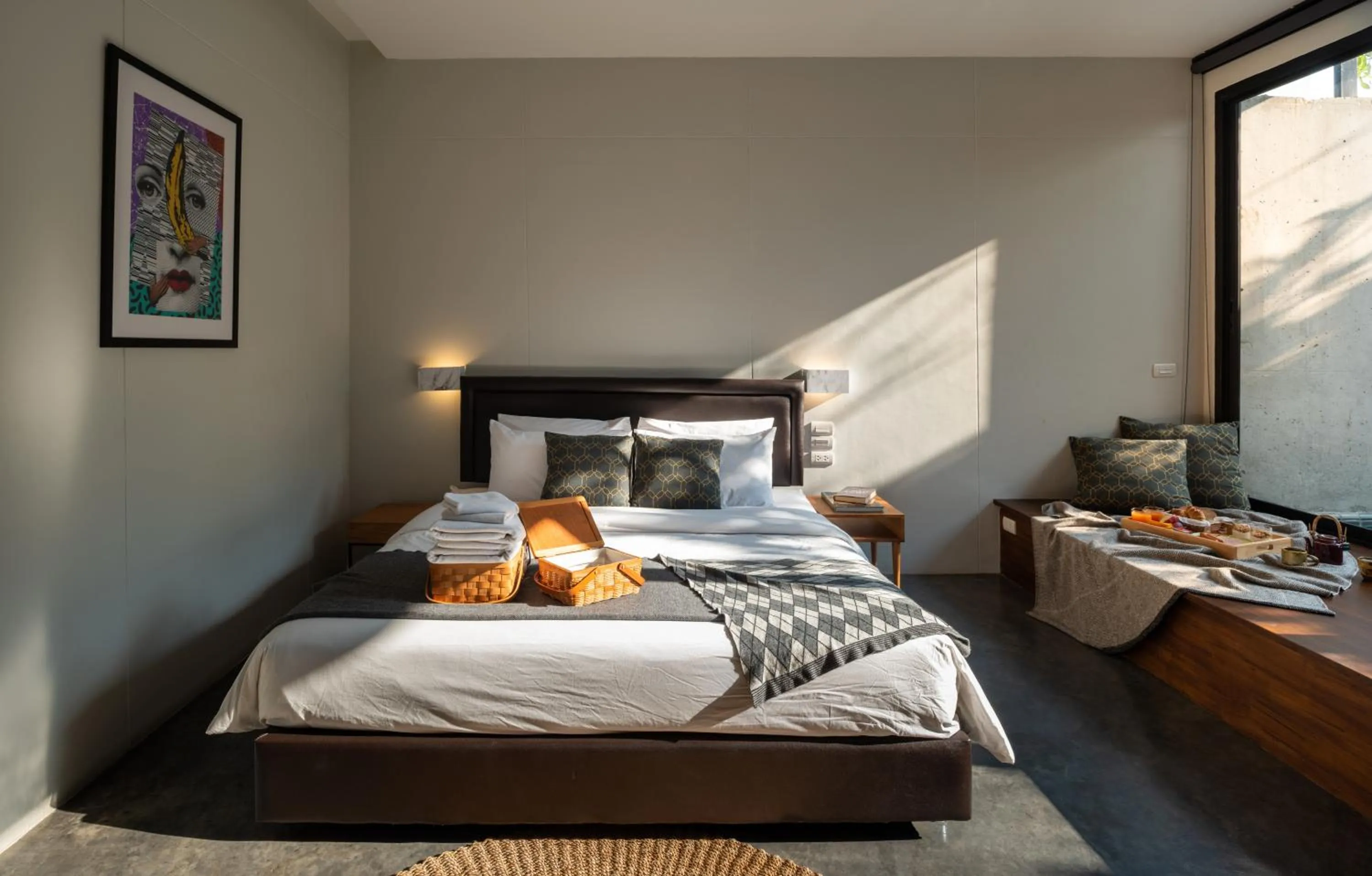 Bedroom, Bed in Cherlock hotel