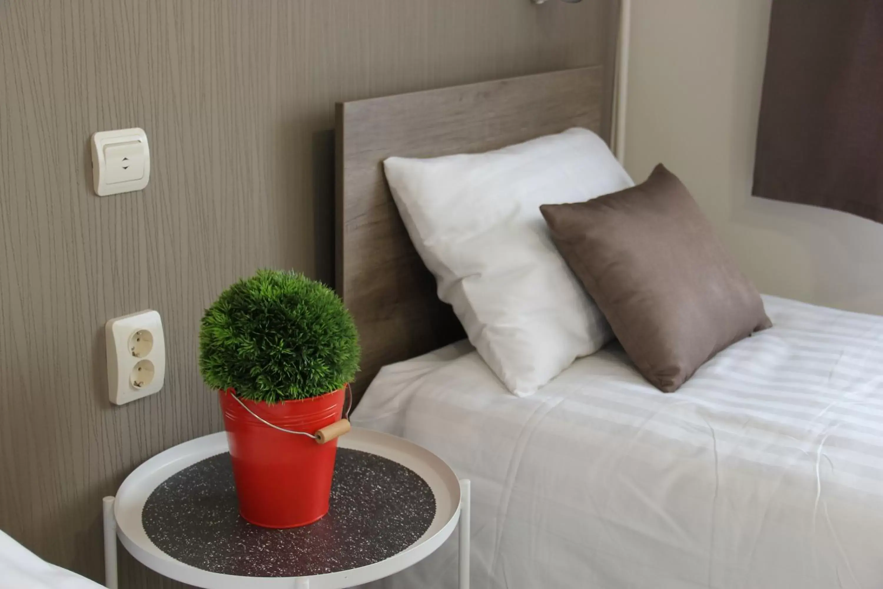 Standard Twin Room with Air-Conditioning - single occupancy in Familia Panzió & Apartmanház Győr Standard Twin Room with Air-Conditioning - single occupancy in Familia Panzió & Apartmanház Győr