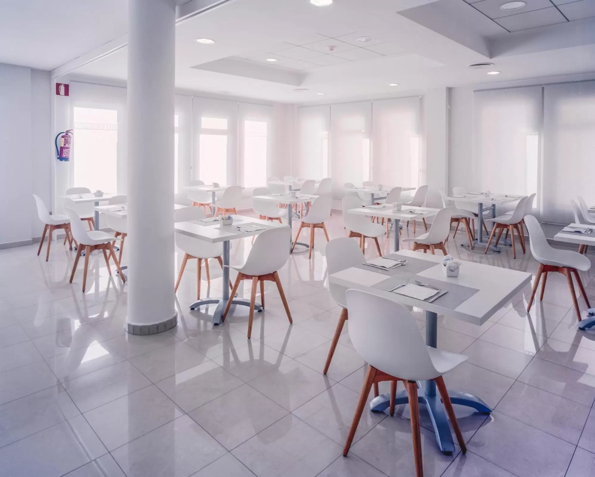 Restaurant/places to eat in Hotel Cristina