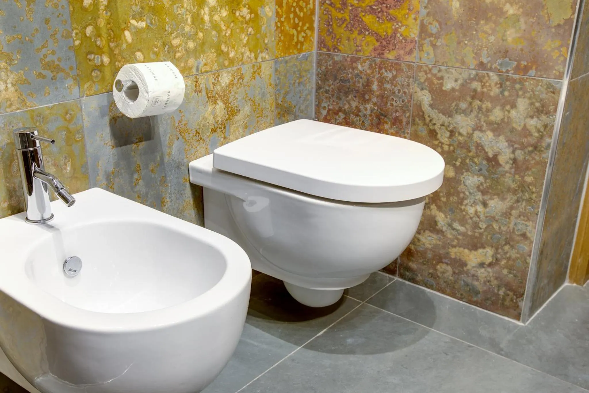 Toilet in Solo Experience Hotel