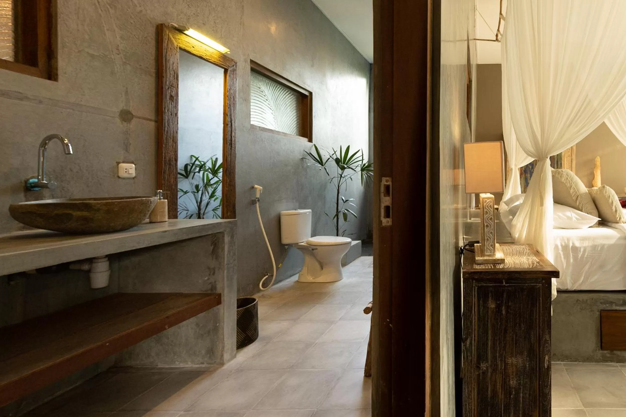 Bathroom, Bed in Tanah Damai Hotel