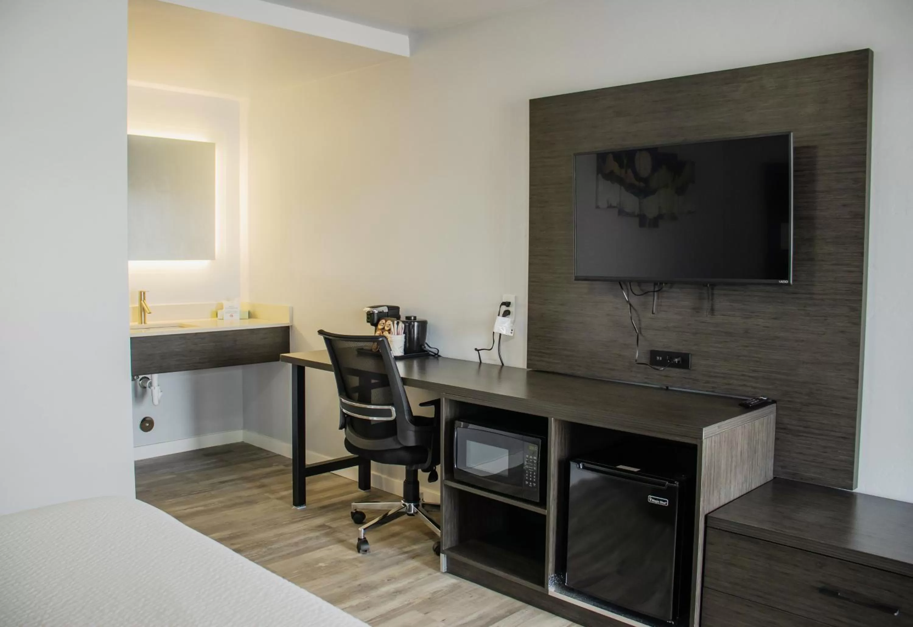 Guests in Bears Ears Inn