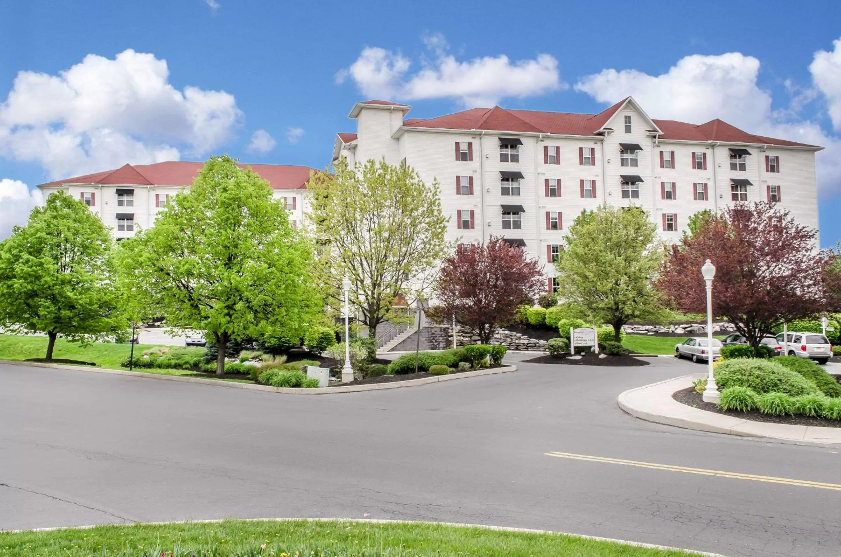 Property building in Bluegreen Vacations Suites at Hershey