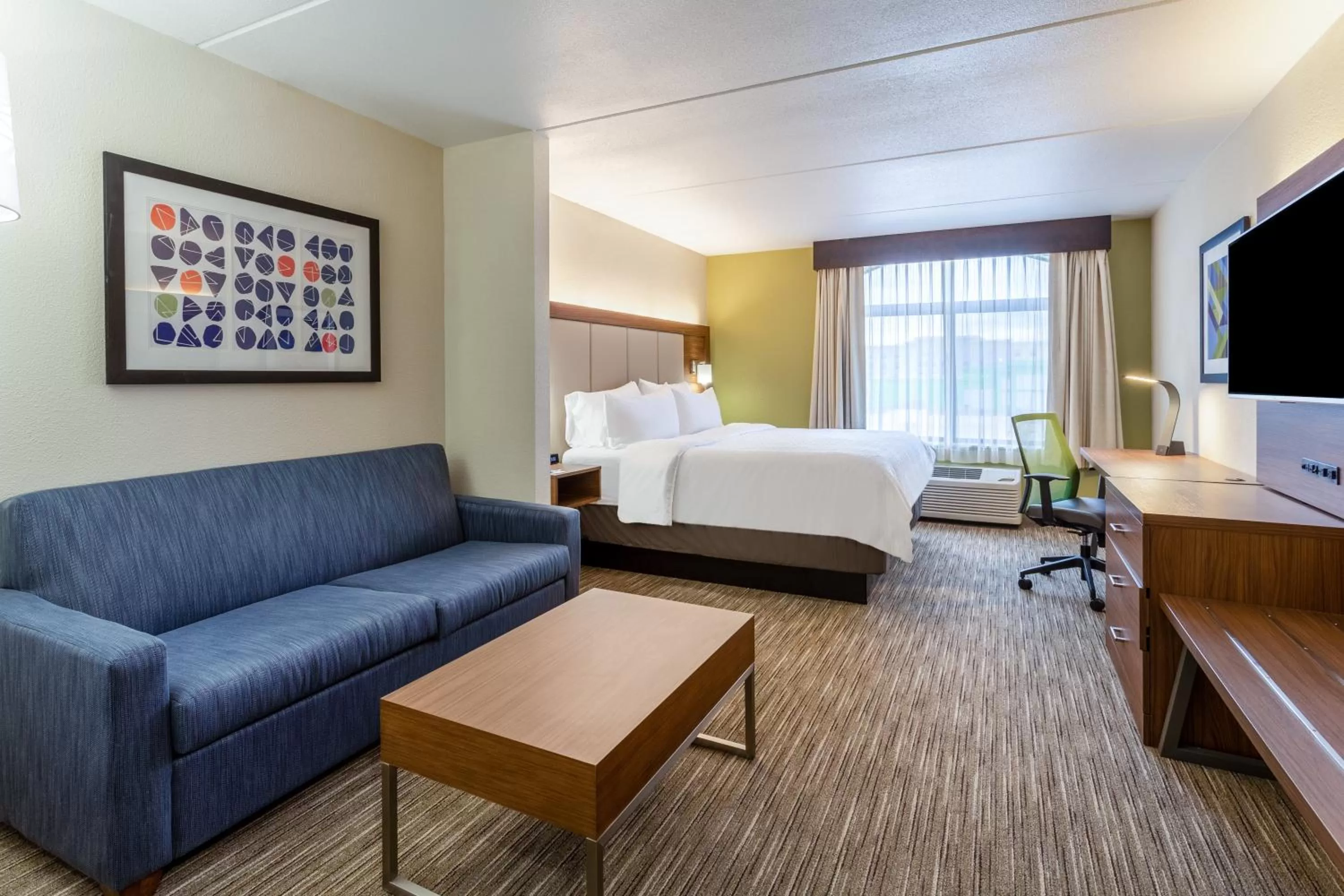 King Room - Hearing Accessible - Roll-in Shower in Holiday Inn Express & Suites Cedar Falls - Waterloo, an IHG Hotel