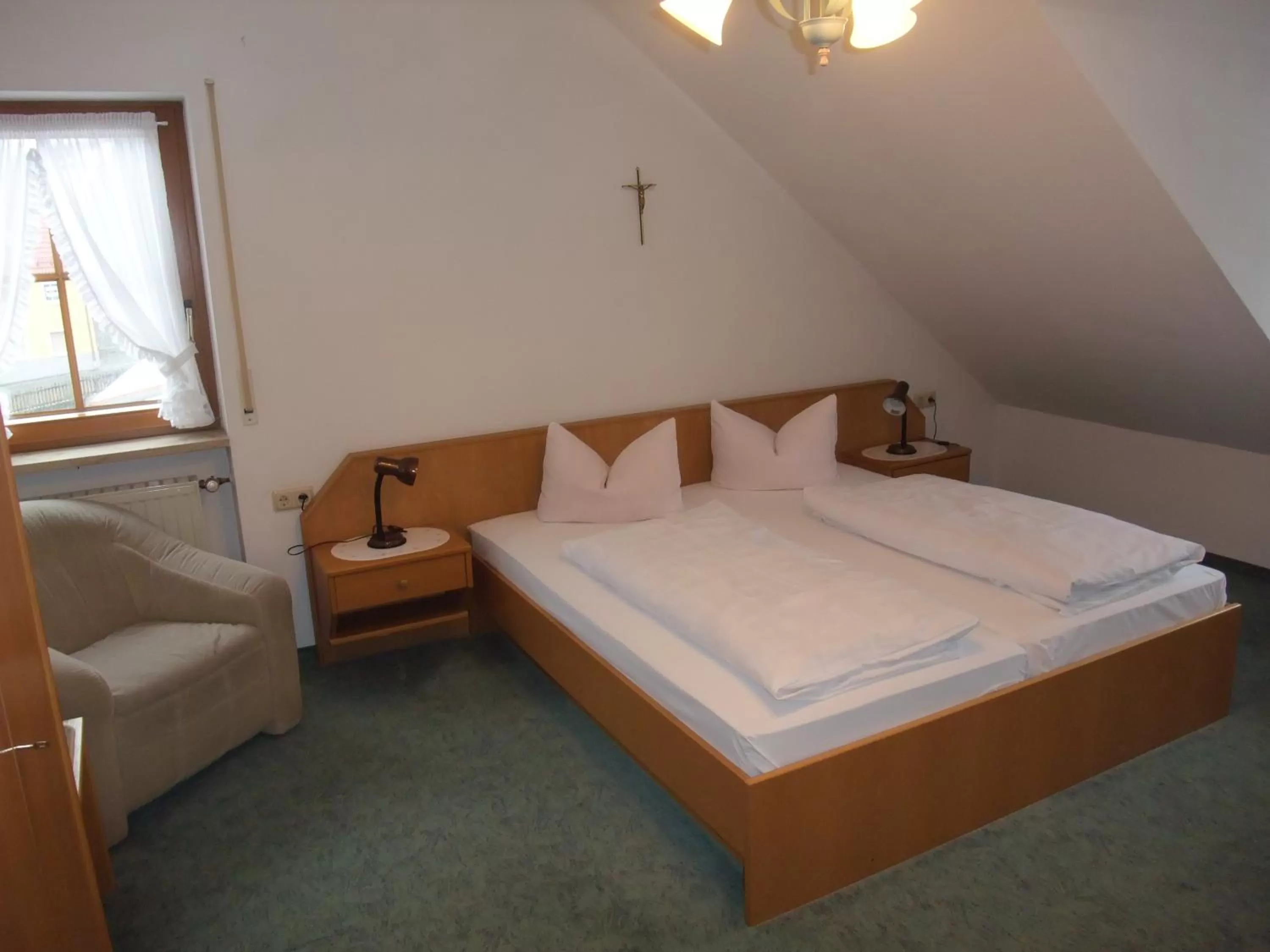 Photo of the whole room, Bed in Gasthof Alte Post