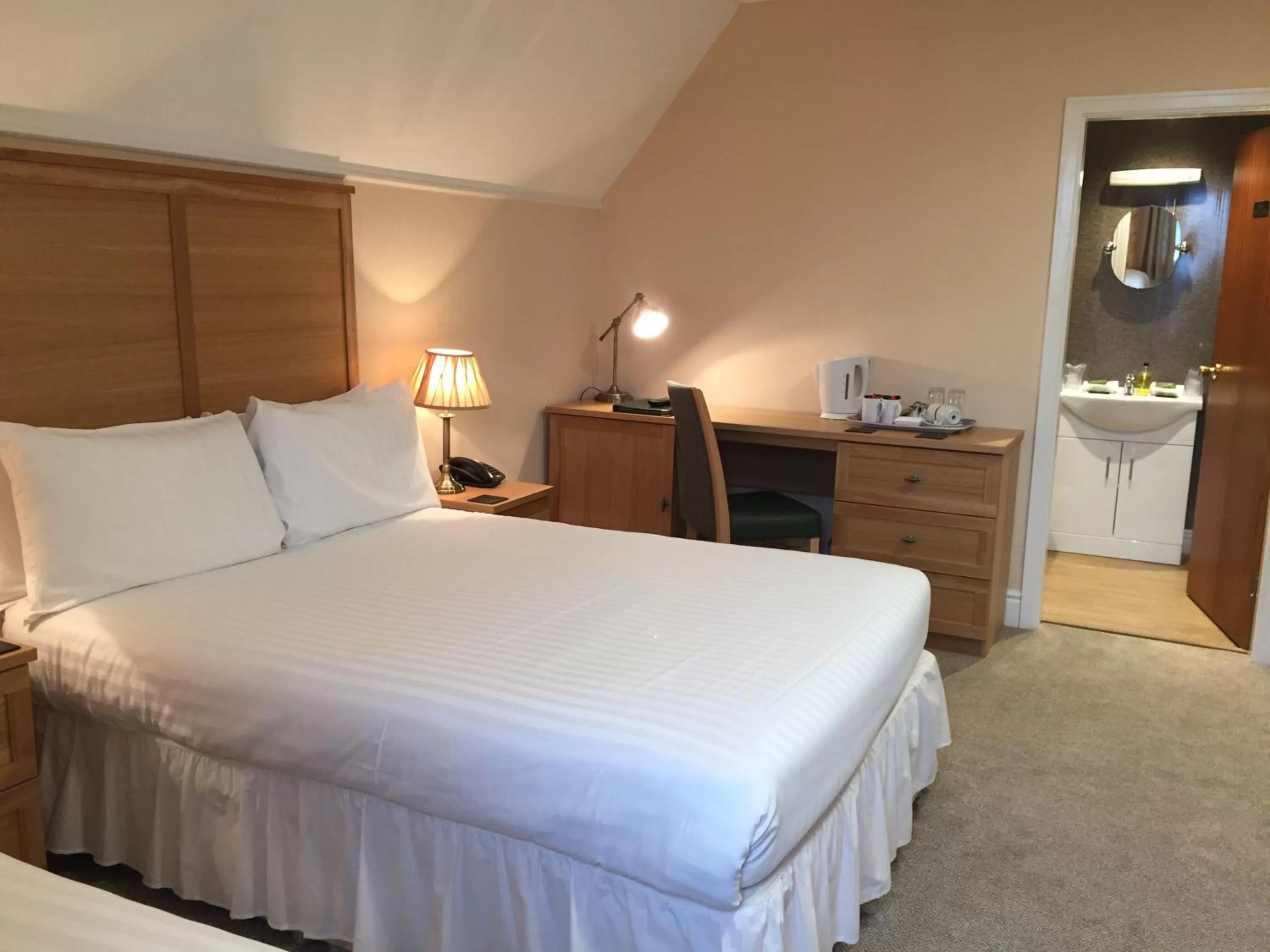 Bed in The Chetwynde Hotel